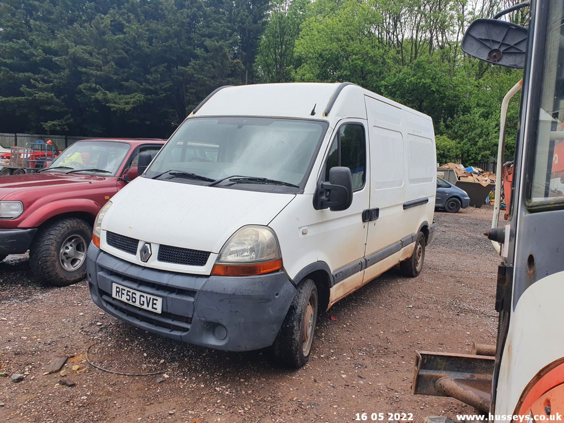 06/56 RENAULT MASTER MM35 DCI 120 MWB - 2463cc Van (White, 149k) - Image 7 of 20