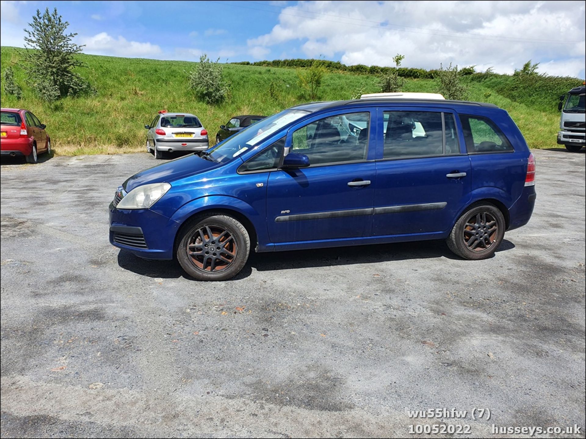 06/55 VAUXHALL ZAFIRA EXPRESSION - 1598cc 5dr MPV (Blue) - Image 7 of 38