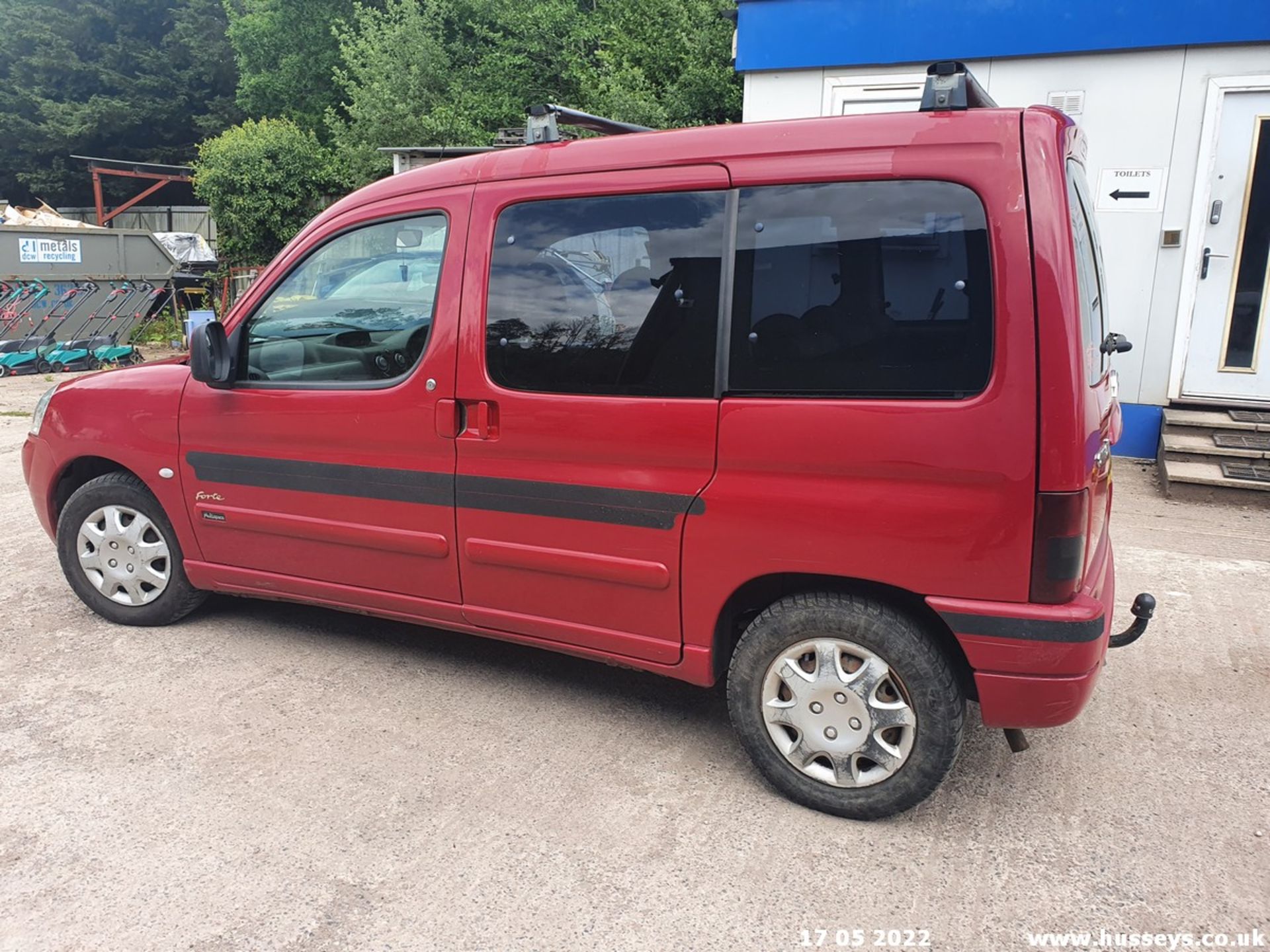 03/53 CITROEN BERLINGO M-SPACE FORTE D - 1868cc 5dr MPV (Red, 119k) - Image 22 of 42