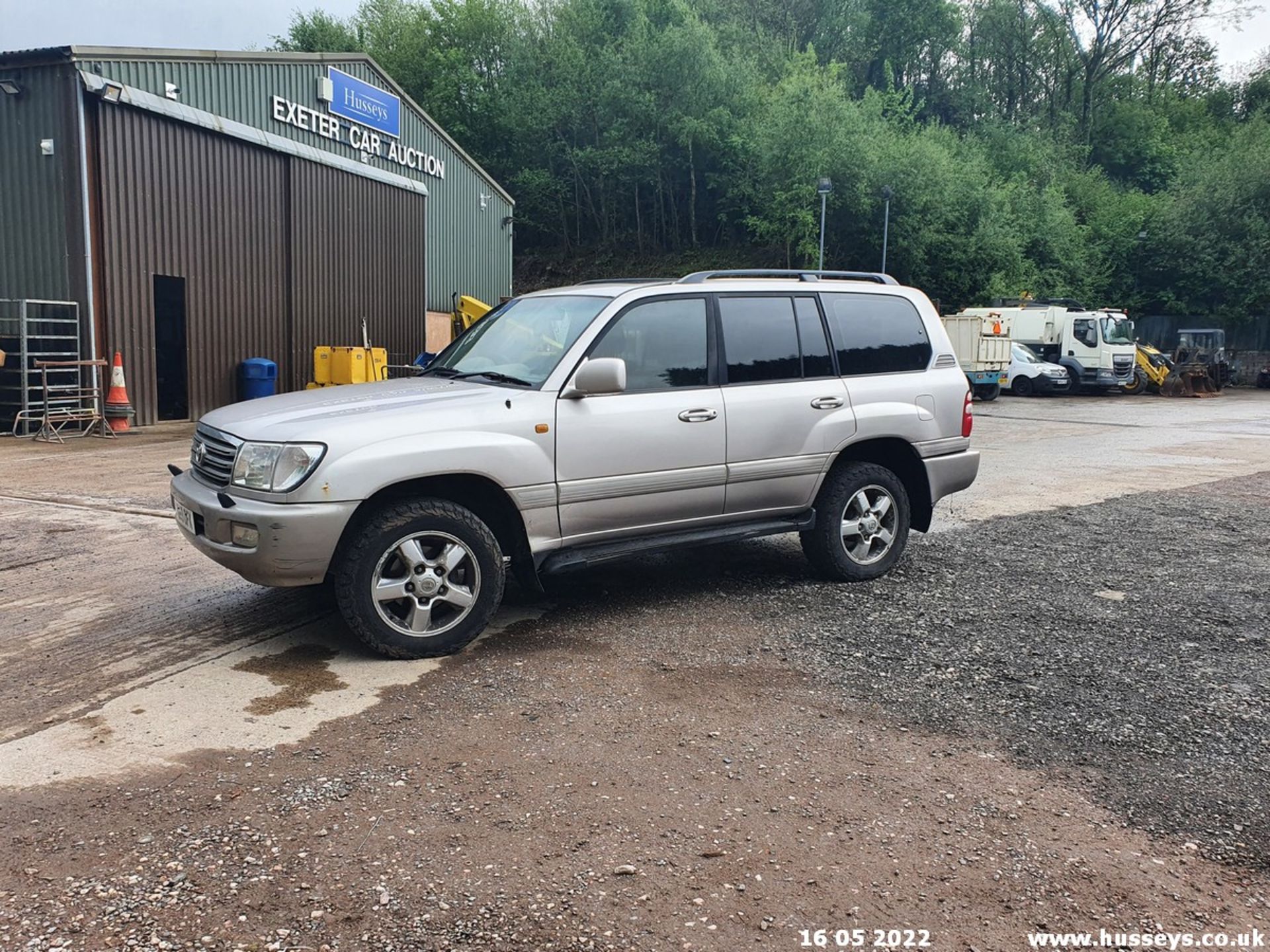 03/53 TOYOTA LAND CRUISER - 4164cc Estate (Silver) - Image 5 of 54