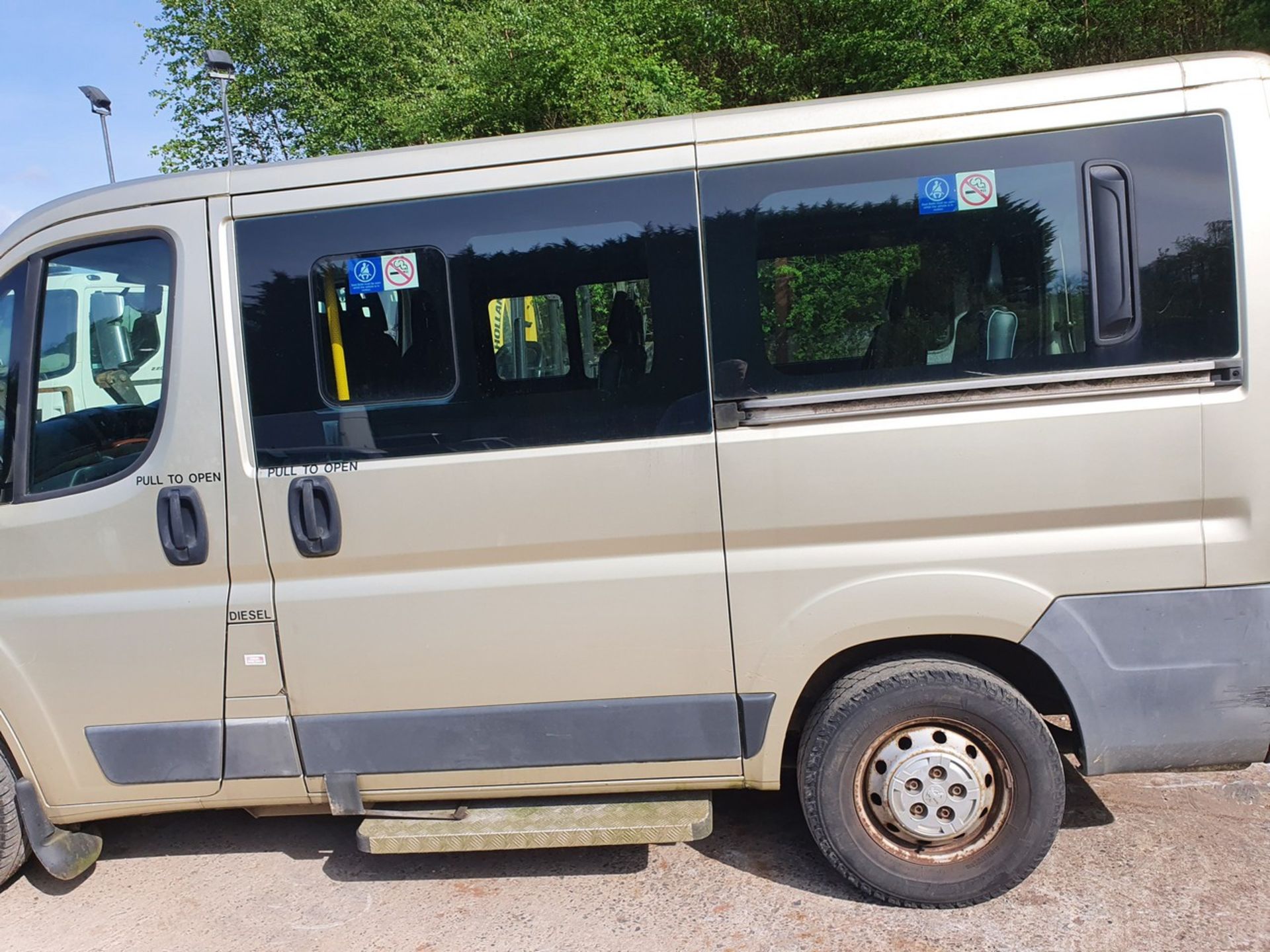 12/12 PEUGEOT BOXER 333 L1H1 HDI - 2198cc 5dr Minibus (Gold, 61k) - Image 14 of 46