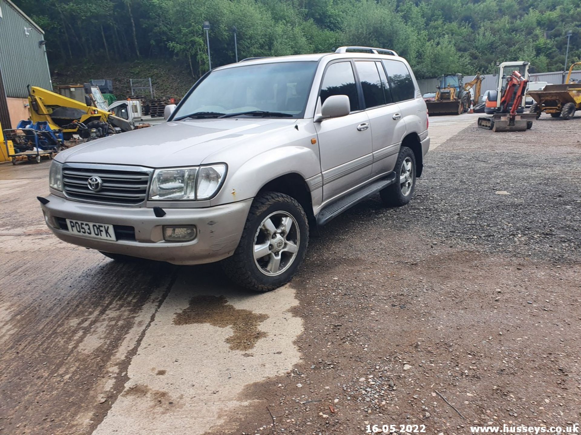 03/53 TOYOTA LAND CRUISER - 4164cc Estate (Silver) - Image 3 of 54