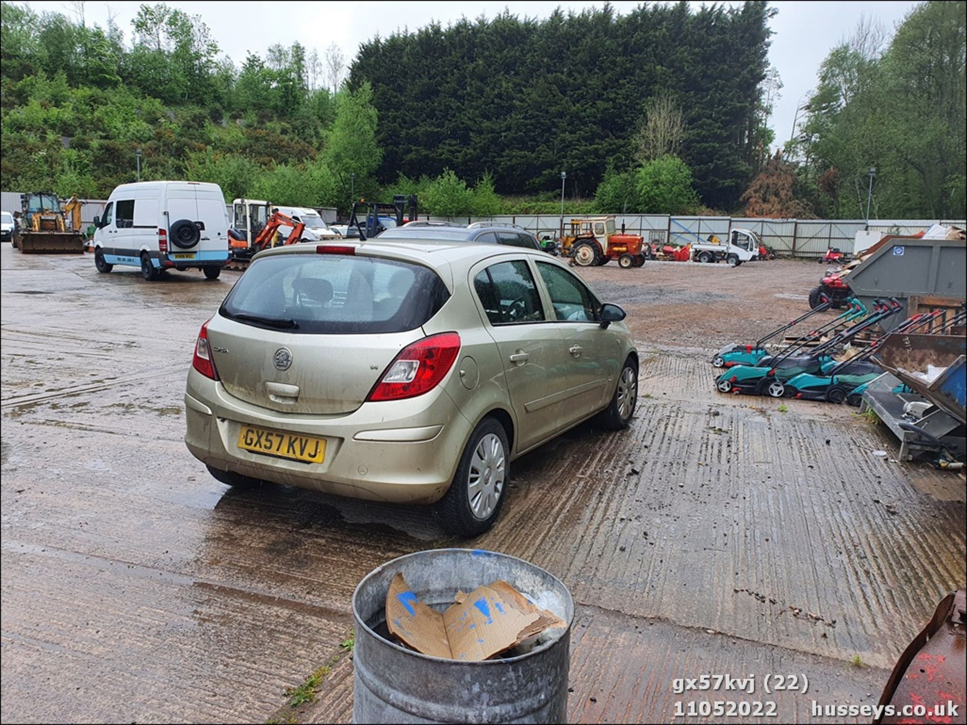 07/57 VAUXHALL CORSA CLUB A/C AUTO - 1364cc 5dr Hatchback (Gold) - Image 20 of 35