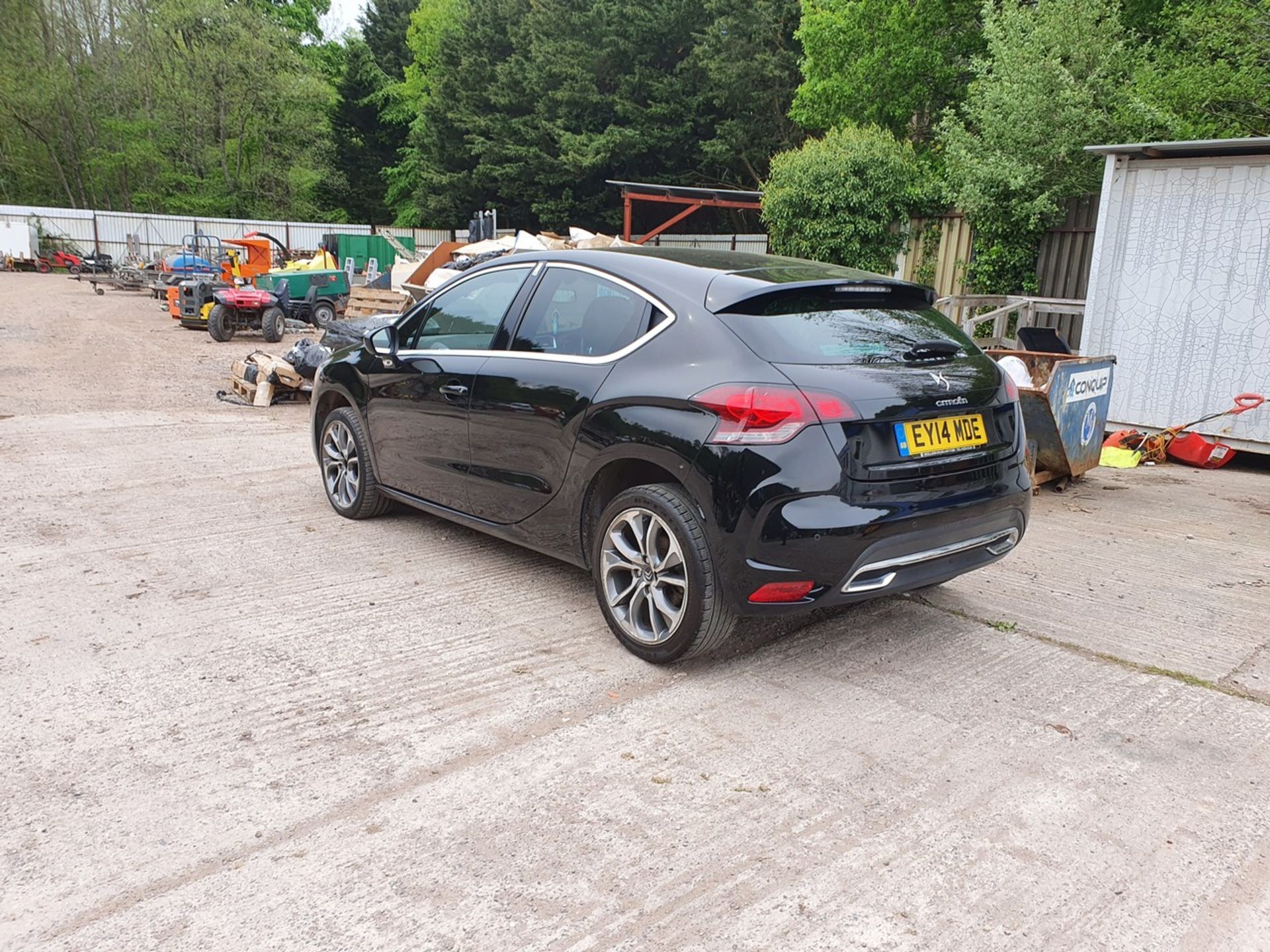 14/14 CITROEN DS4 DSTYLE AIRDREAM E-HDI - 1560cc 5dr Hatchback (Black, 147k) - Image 4 of 36