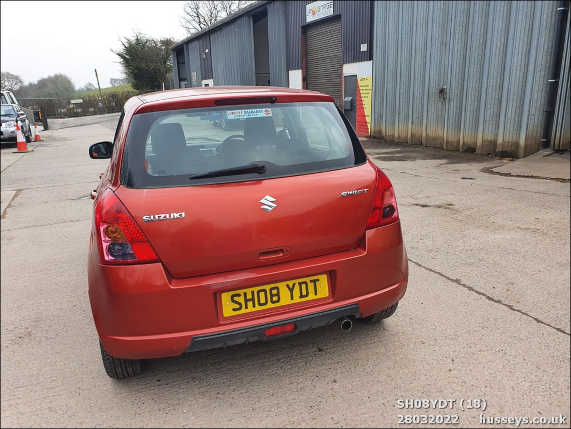 08/08 SUZUKI SWIFT DDIS - 1248cc 5dr Hatchback (Orange) - Image 6 of 40