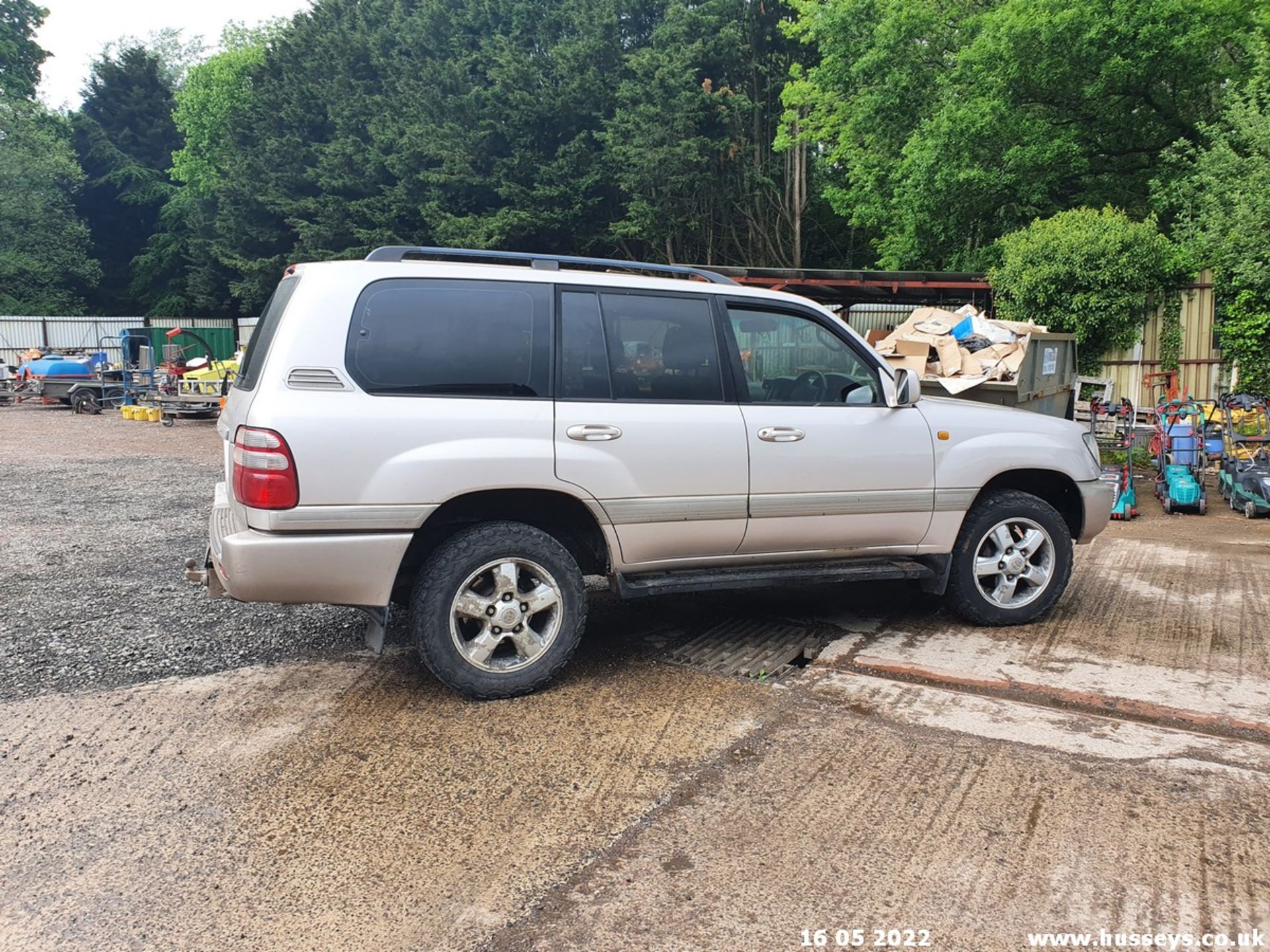 03/53 TOYOTA LAND CRUISER - 4164cc Estate (Silver) - Image 21 of 54