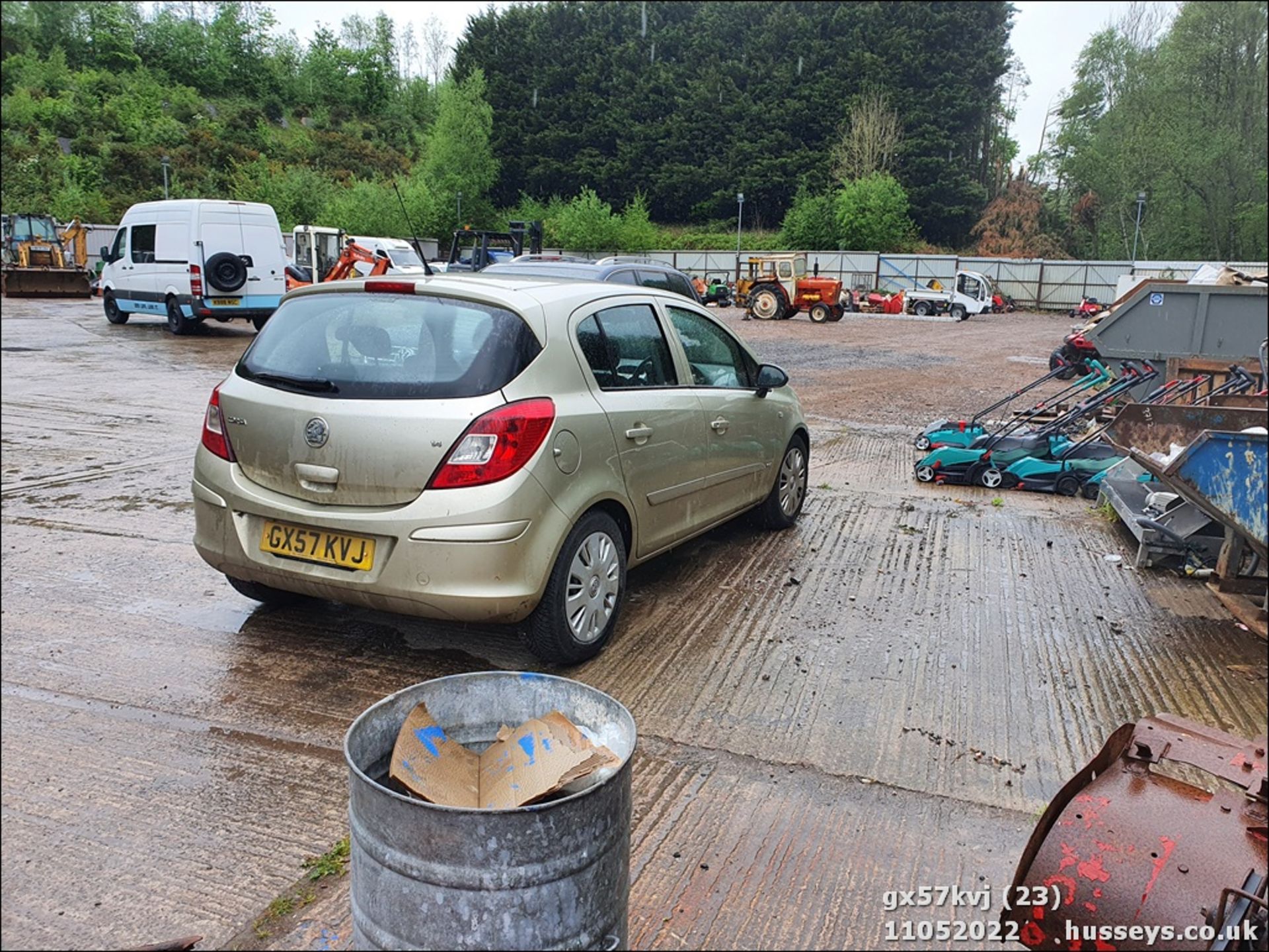 07/57 VAUXHALL CORSA CLUB A/C AUTO - 1364cc 5dr Hatchback (Gold) - Image 21 of 35