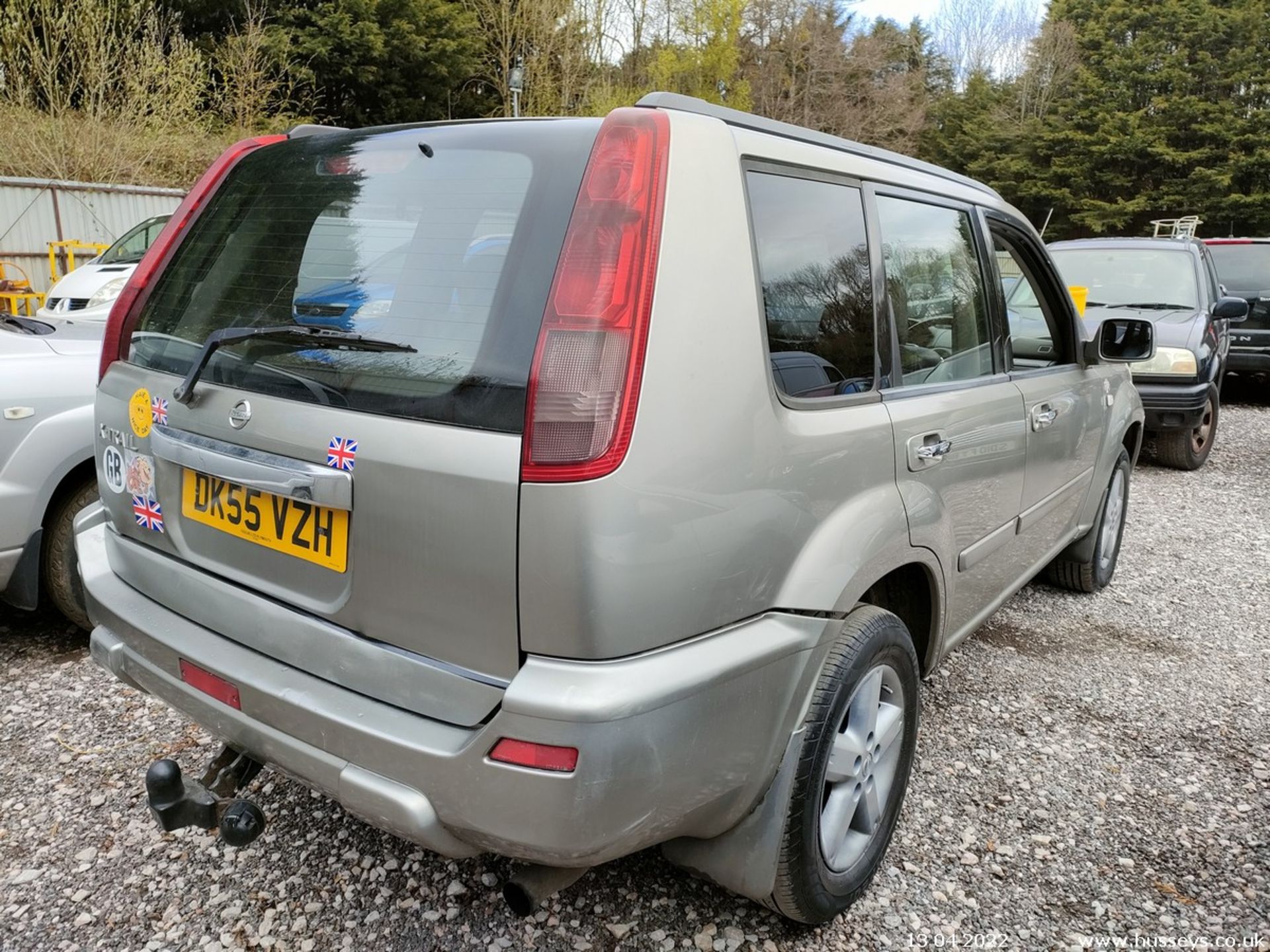 05/55 NISSAN X-TRAIL SVE DCI - 2184cc 5dr Estate (Silver, 137k) - Image 13 of 23