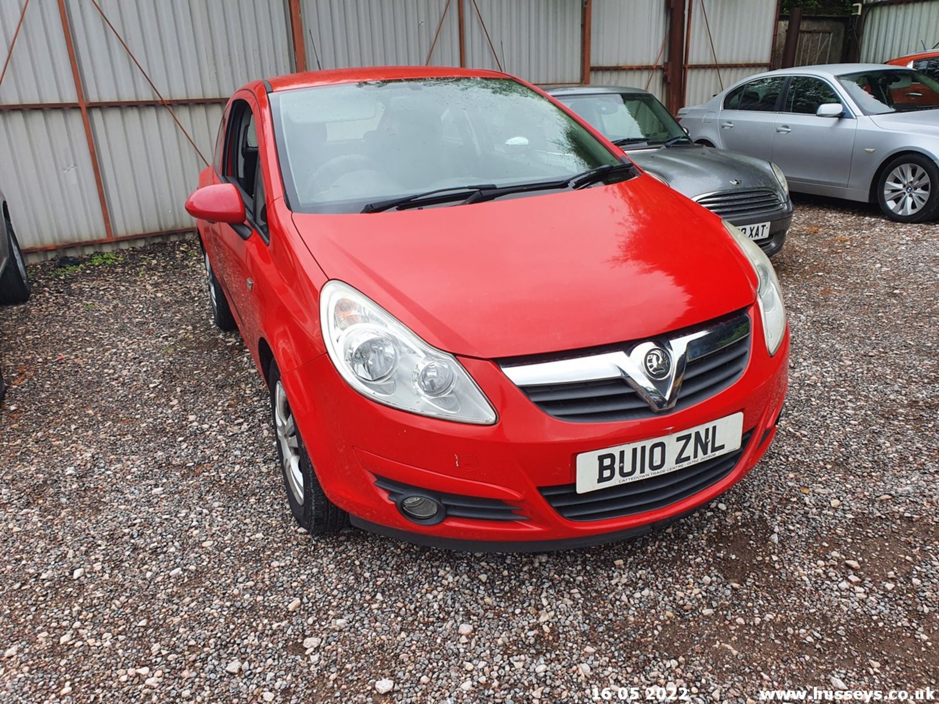 10/10 VAUXHALL CORSA ENERGY ECOFLEX - 998cc 3dr Hatchback (Red, 86k) - Image 4 of 33