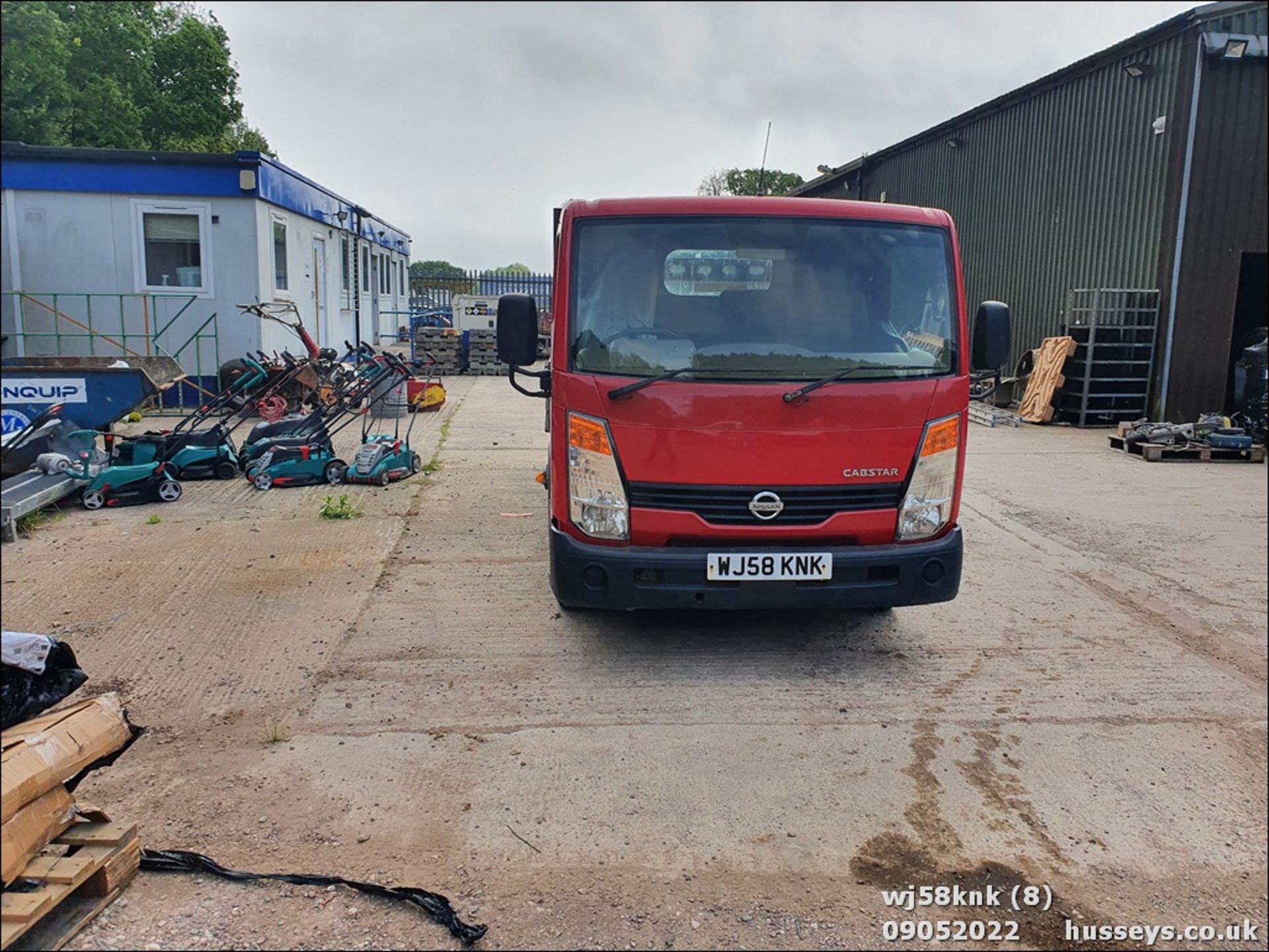 08/58 NISSAN CABSTAR 35.13 S/C MWB - 2488cc 2dr Pickup (Red, 133k) - Image 8 of 25