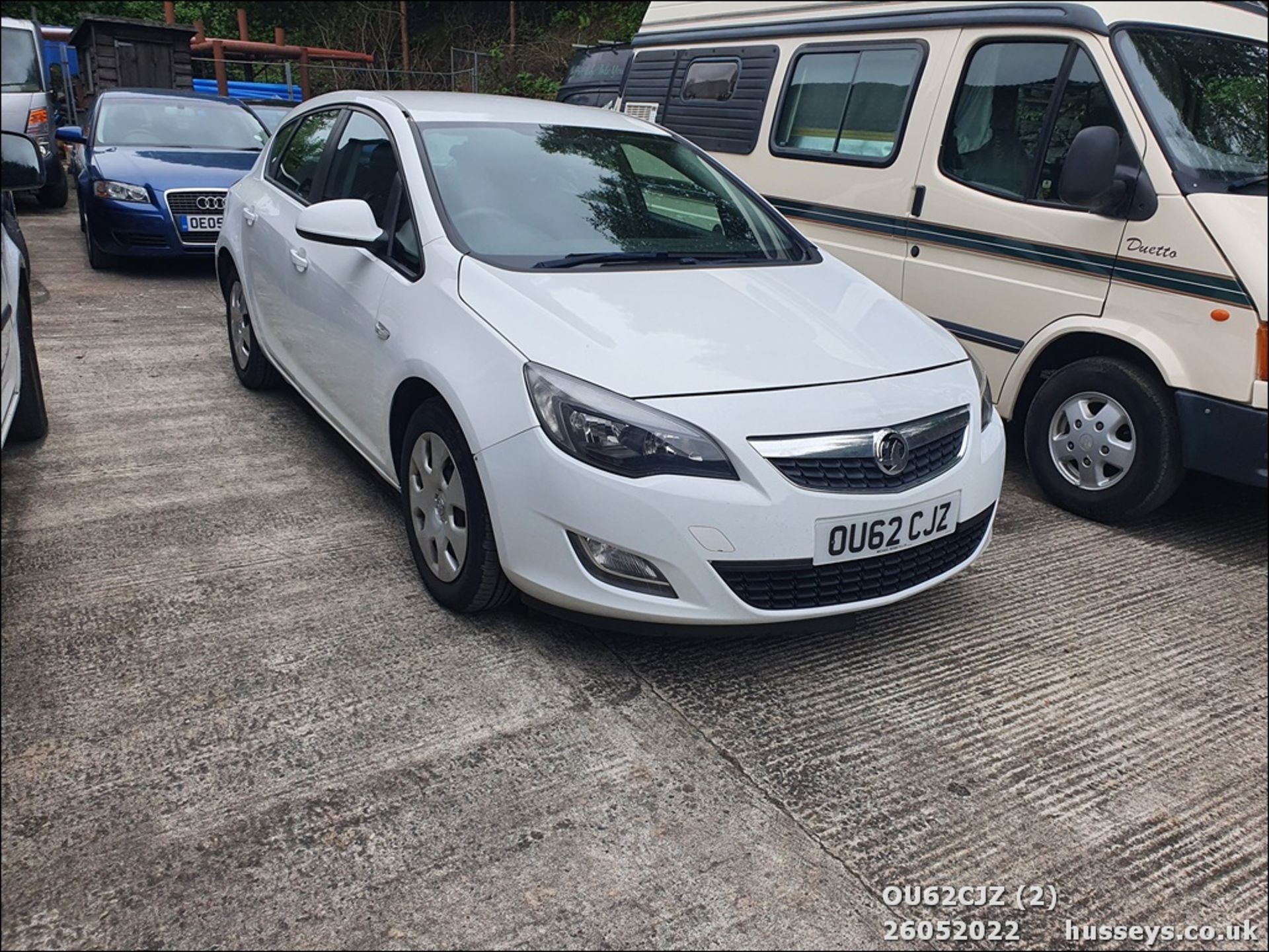 12/62 VAUXHALL ASTRA ES CDTI ECOFLEX - 1248cc 5dr Hatchback (White) - Image 2 of 30