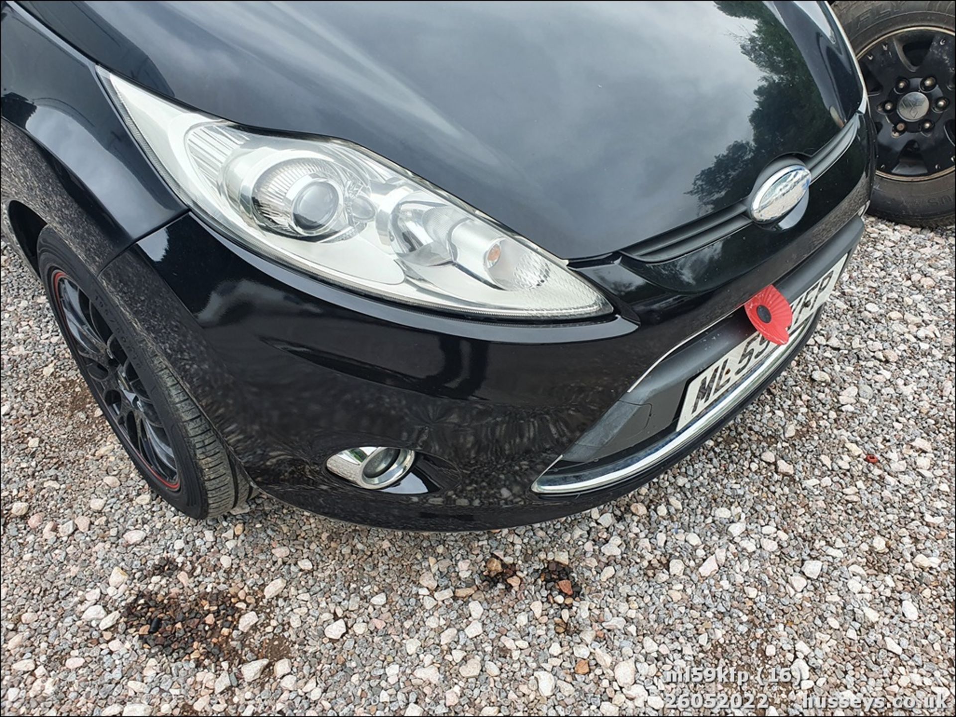 09/59 FORD FIESTA ZETEC 95 - 1388cc 5dr Hatchback (Black) - Image 16 of 24