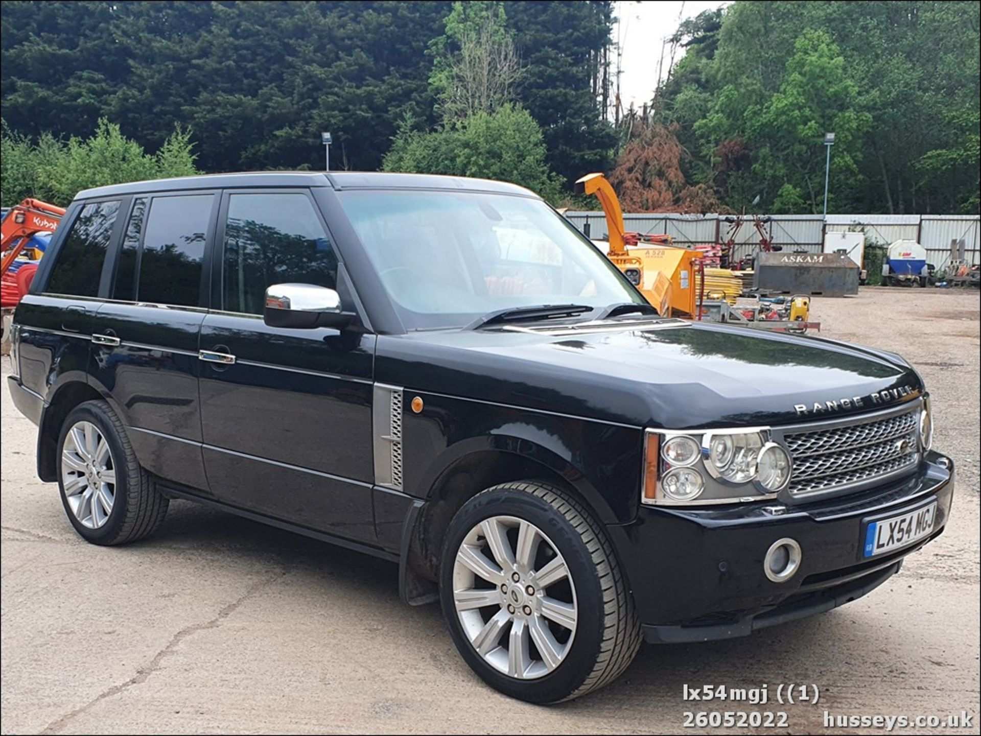 04/54 LAND ROVER RANGE ROVER VOGUE TD6 AUT - 2926cc 5dr Estate (Black, 159k) - Image 3 of 22