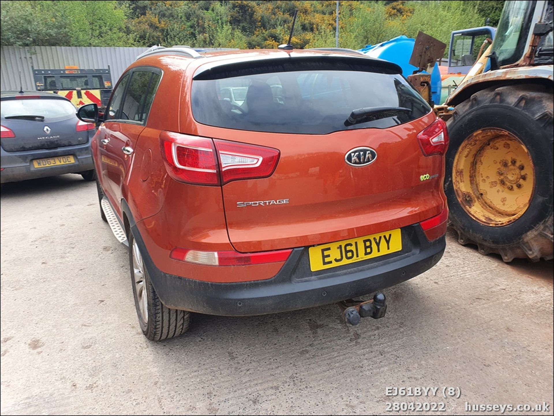 11/61 KIA SPORTAGE 3 SAT NAV CRDI - 1685cc 5dr Estate (Orange, 192k) - Image 8 of 27