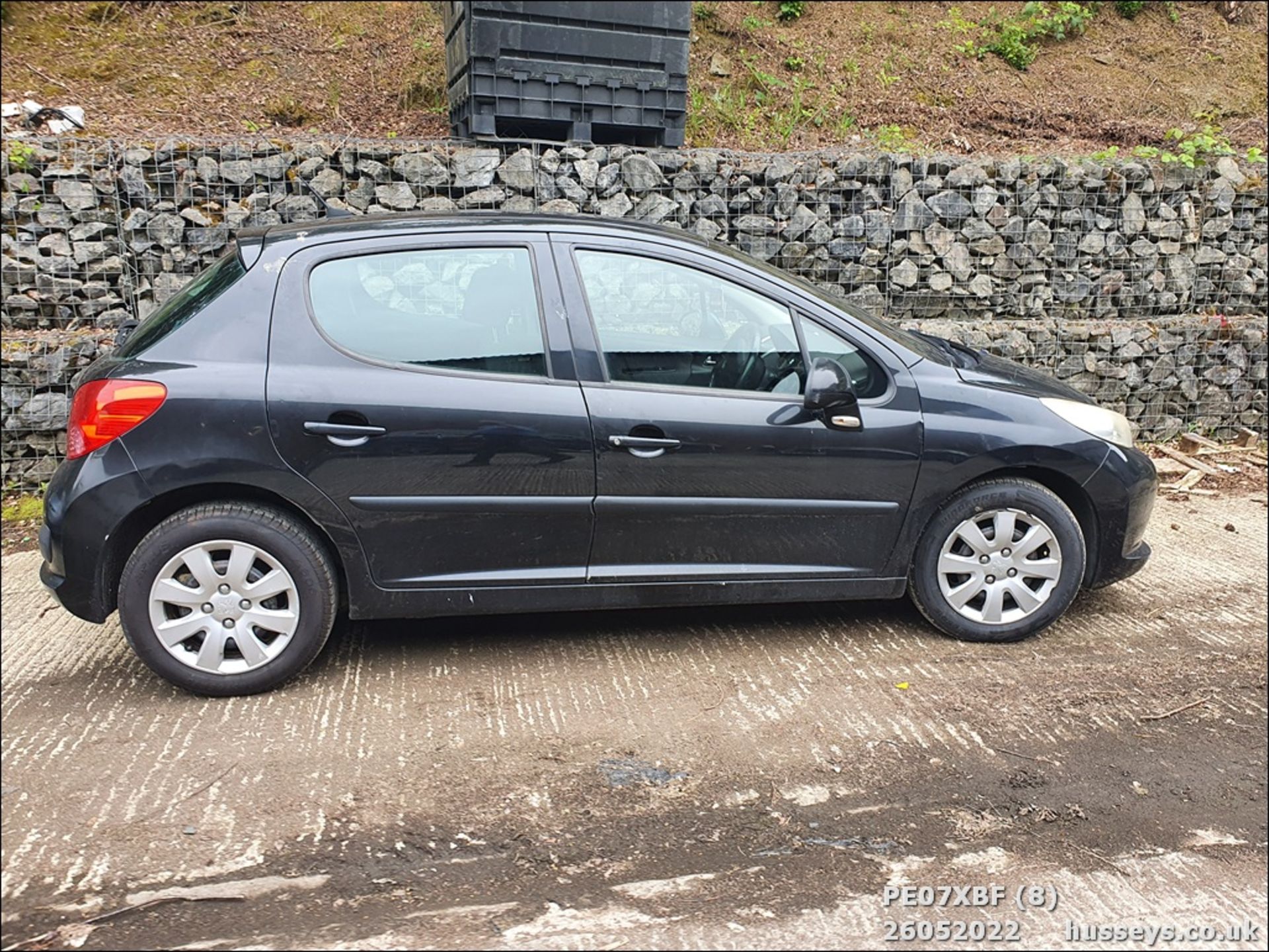 07/07 PEUGEOT 207 SPORT 87 - 1360cc 5dr Hatchback (Black) - Image 8 of 31