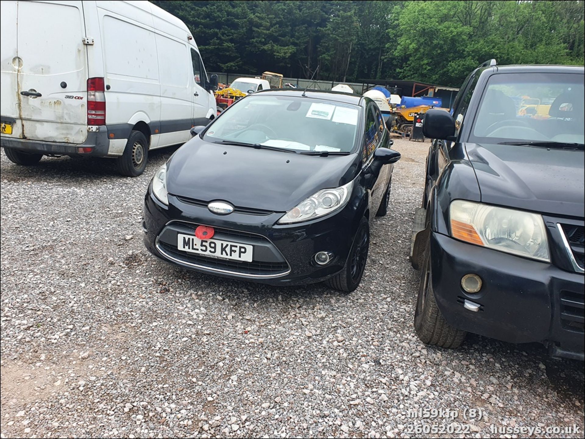 09/59 FORD FIESTA ZETEC 95 - 1388cc 5dr Hatchback (Black) - Image 8 of 24