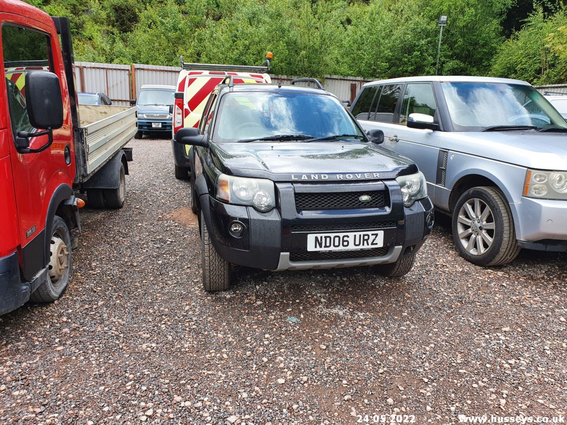 06/06 LAND ROVER FREELANDER ADVENTURER TD - 1951cc 5dr Estate (Black, 132k) - Image 7 of 26