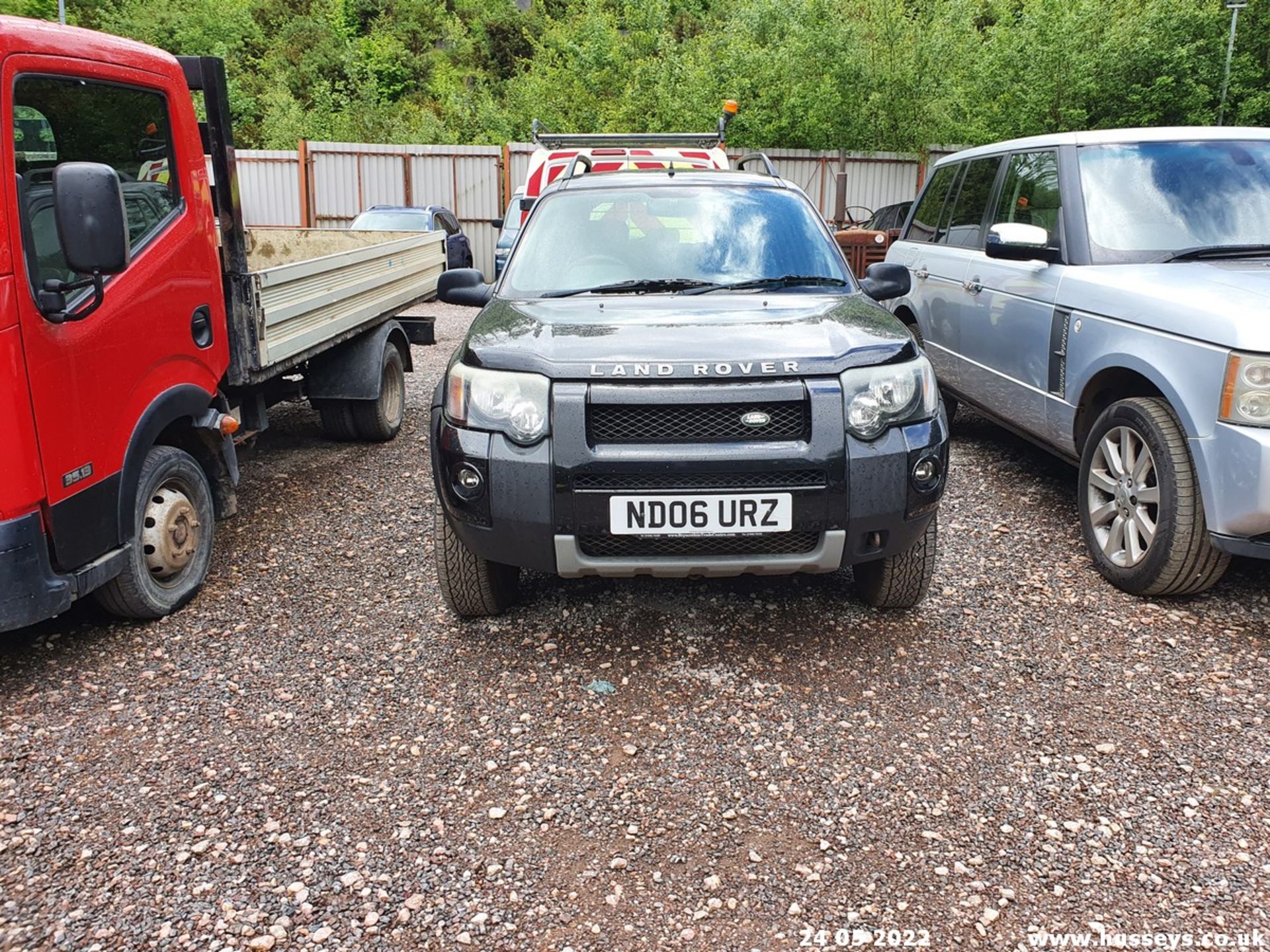 06/06 LAND ROVER FREELANDER ADVENTURER TD - 1951cc 5dr Estate (Black, 132k) - Image 6 of 26