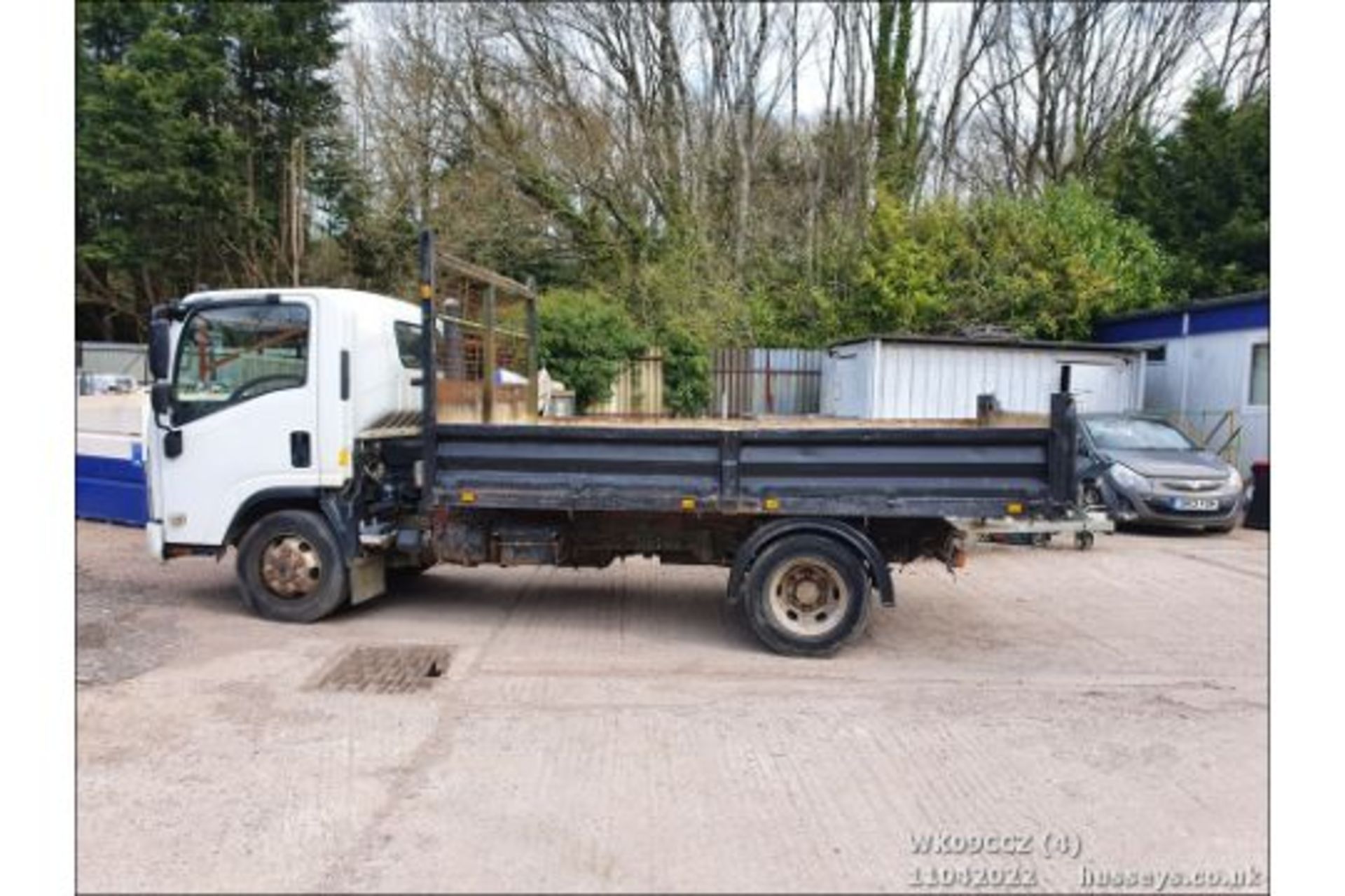 09/09 ISUZU TRUCKS NQR 70 - 5193cc 2dr Tipper (White, 205k) - Image 5 of 18