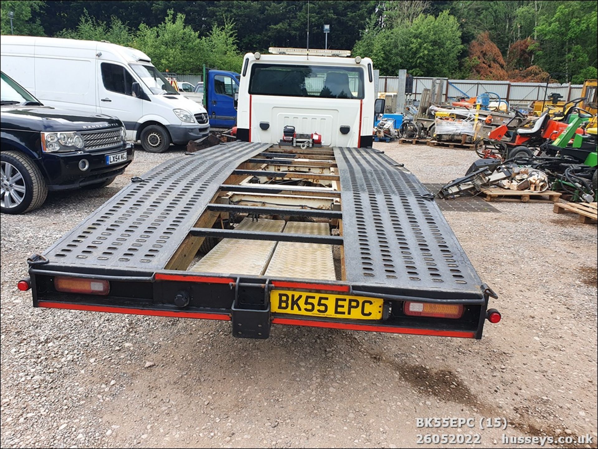 05/55 FORD TRANSIT RECOVERY 350 LWB - 2402cc 2dr Luton (White) - Image 8 of 22