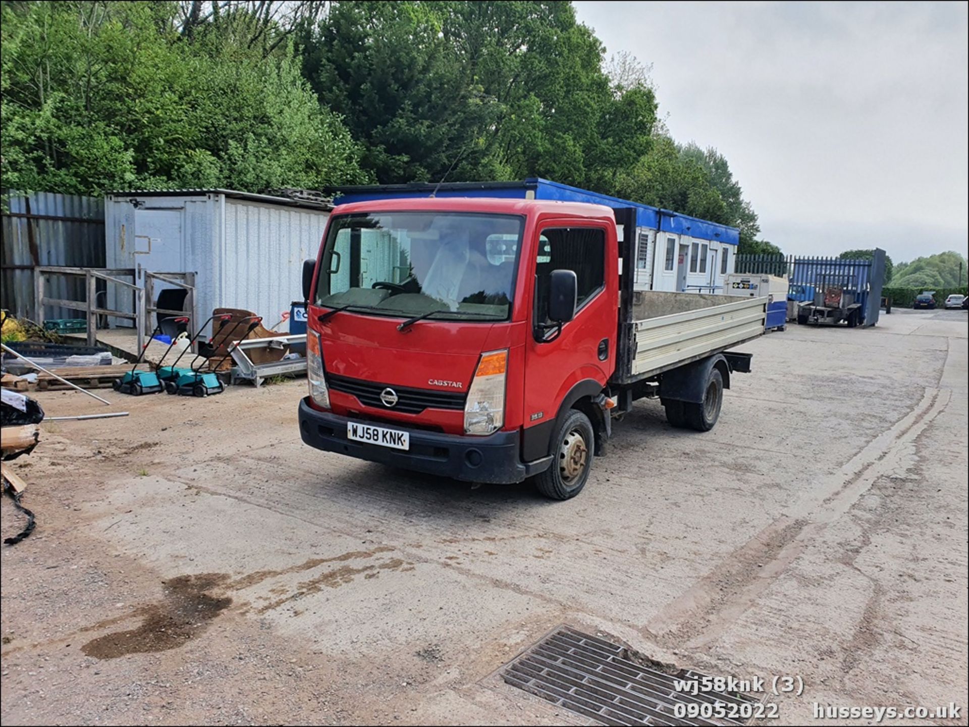 08/58 NISSAN CABSTAR 35.13 S/C MWB - 2488cc 2dr Pickup (Red, 133k) - Image 3 of 25