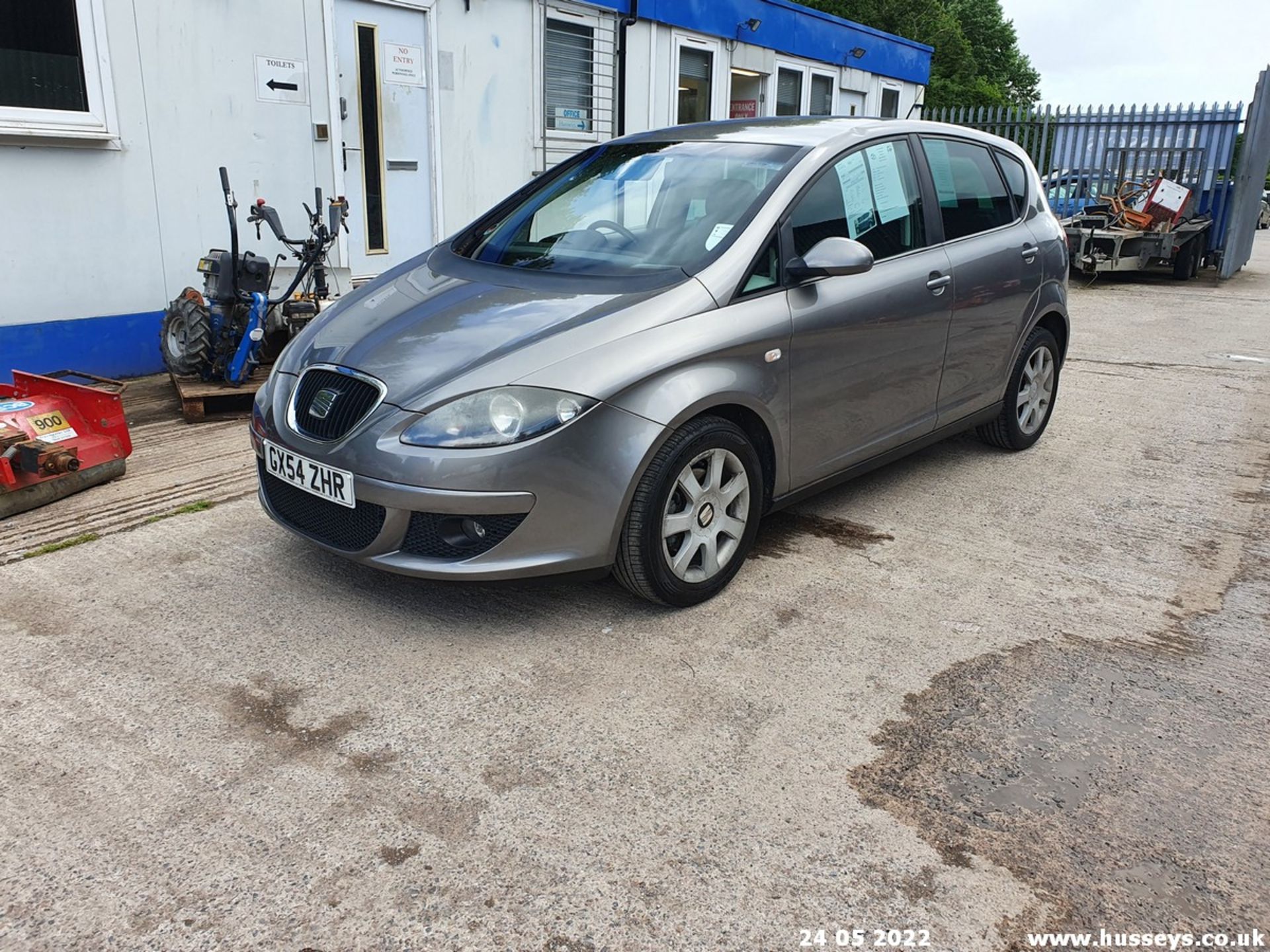 04/54 SEAT ALTEA STYLANCE TDI - 1896cc 5dr MPV (Silver, 134k) - Image 3 of 32