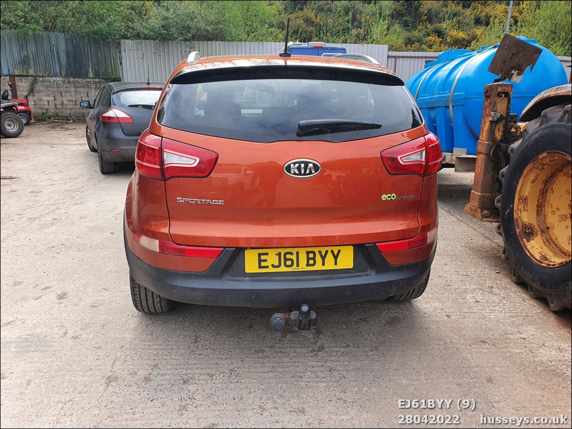 11/61 KIA SPORTAGE 3 SAT NAV CRDI - 1685cc 5dr Estate (Orange, 192k) - Image 9 of 27