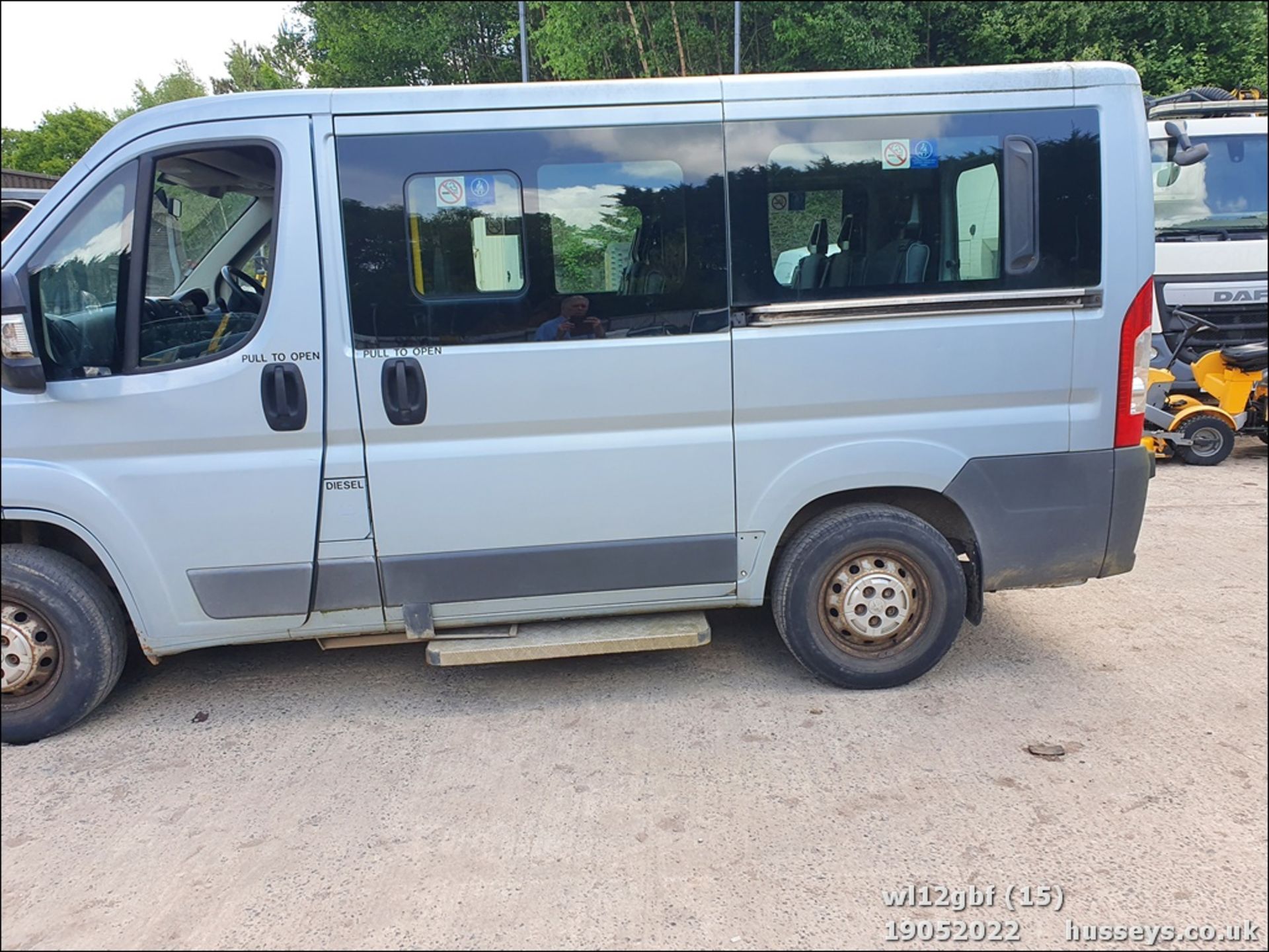 12/12 PEUGEOT BOXER 333 L1H1 HDI - 2198cc 5dr MPV (Blue) - Image 15 of 46