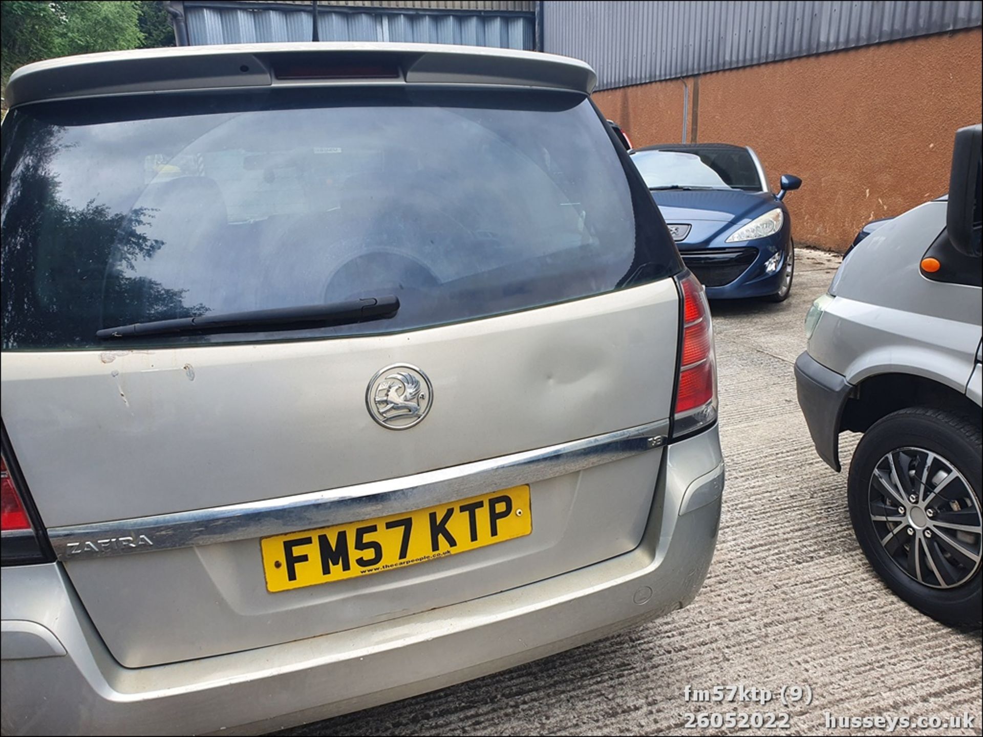 08/57 VAUXHALL ZAFIRA SRI - 1796cc 5dr MPV (Beige, 138k) - Image 9 of 26