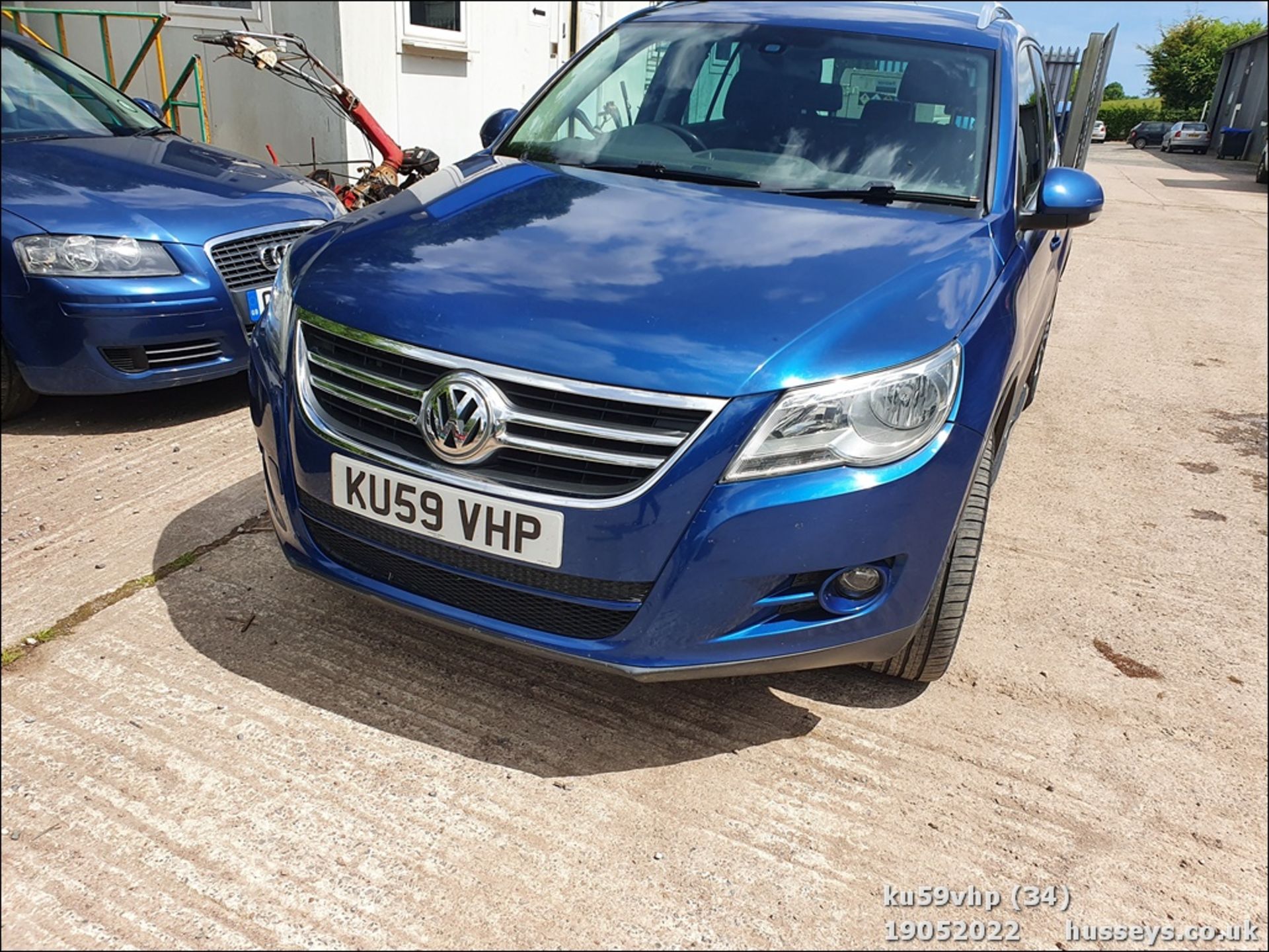 09/59 VOLKSWAGEN TIGUAN SPORT TDI - 1968cc 5dr Estate (Blue, 156k) - Image 34 of 46