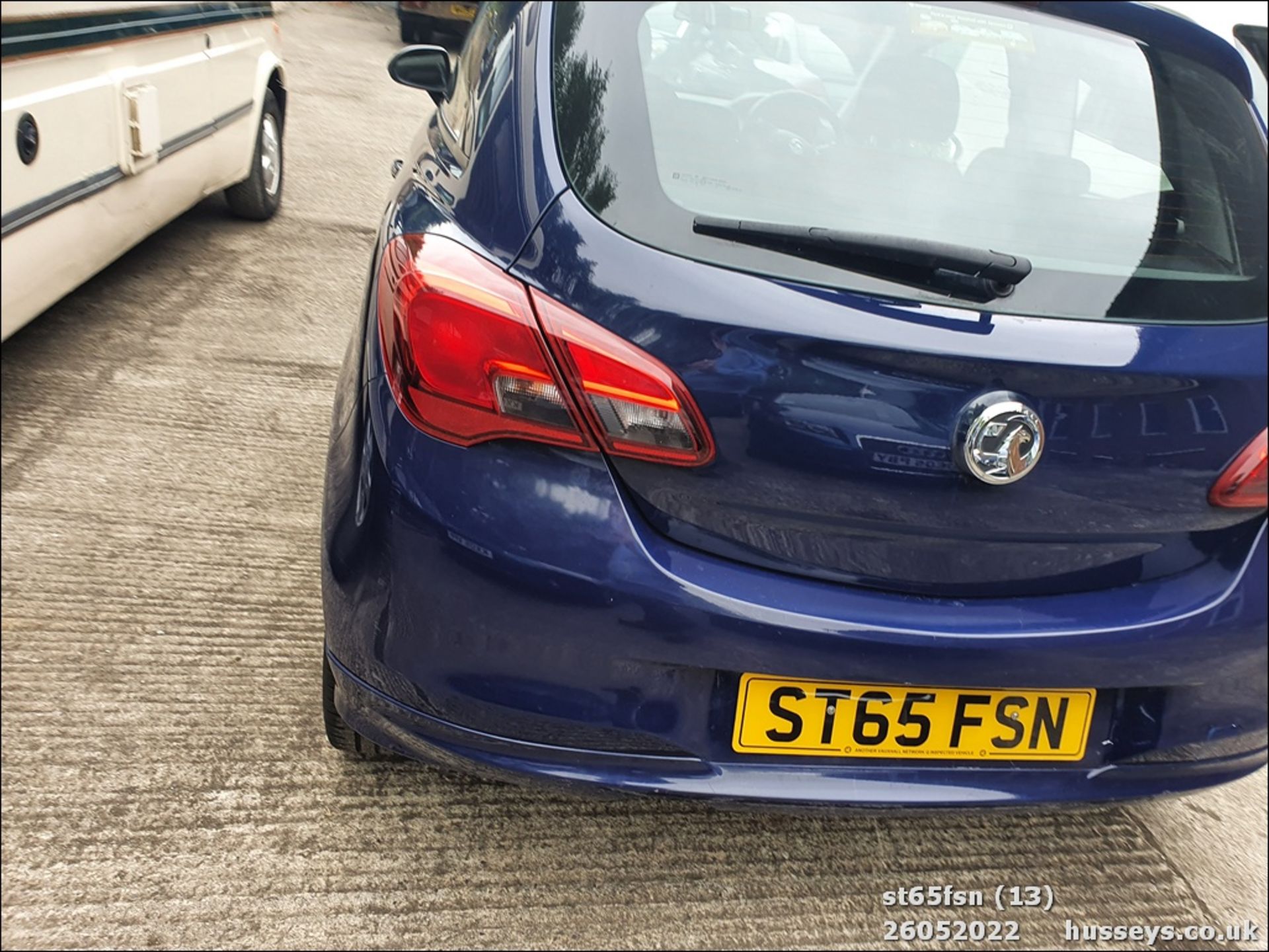 15/65 VAUXHALL CORSA DESIGN - 1229cc 3dr Hatchback (Blue, 39k) - Image 13 of 27