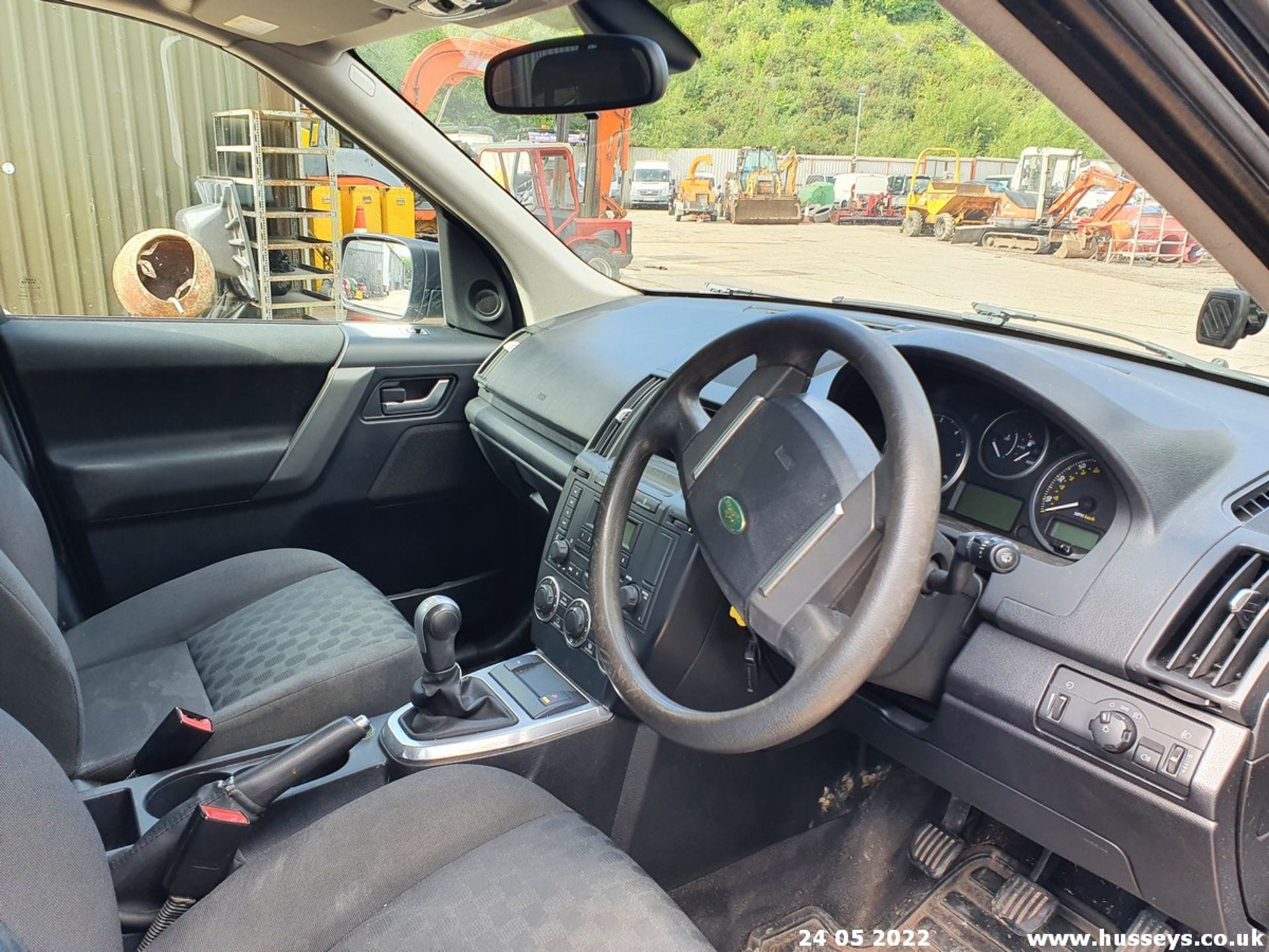 08/08 LAND ROVER FREELANDER S TD4 - 2179cc 5dr Estate (Black, 132k) - Image 13 of 34