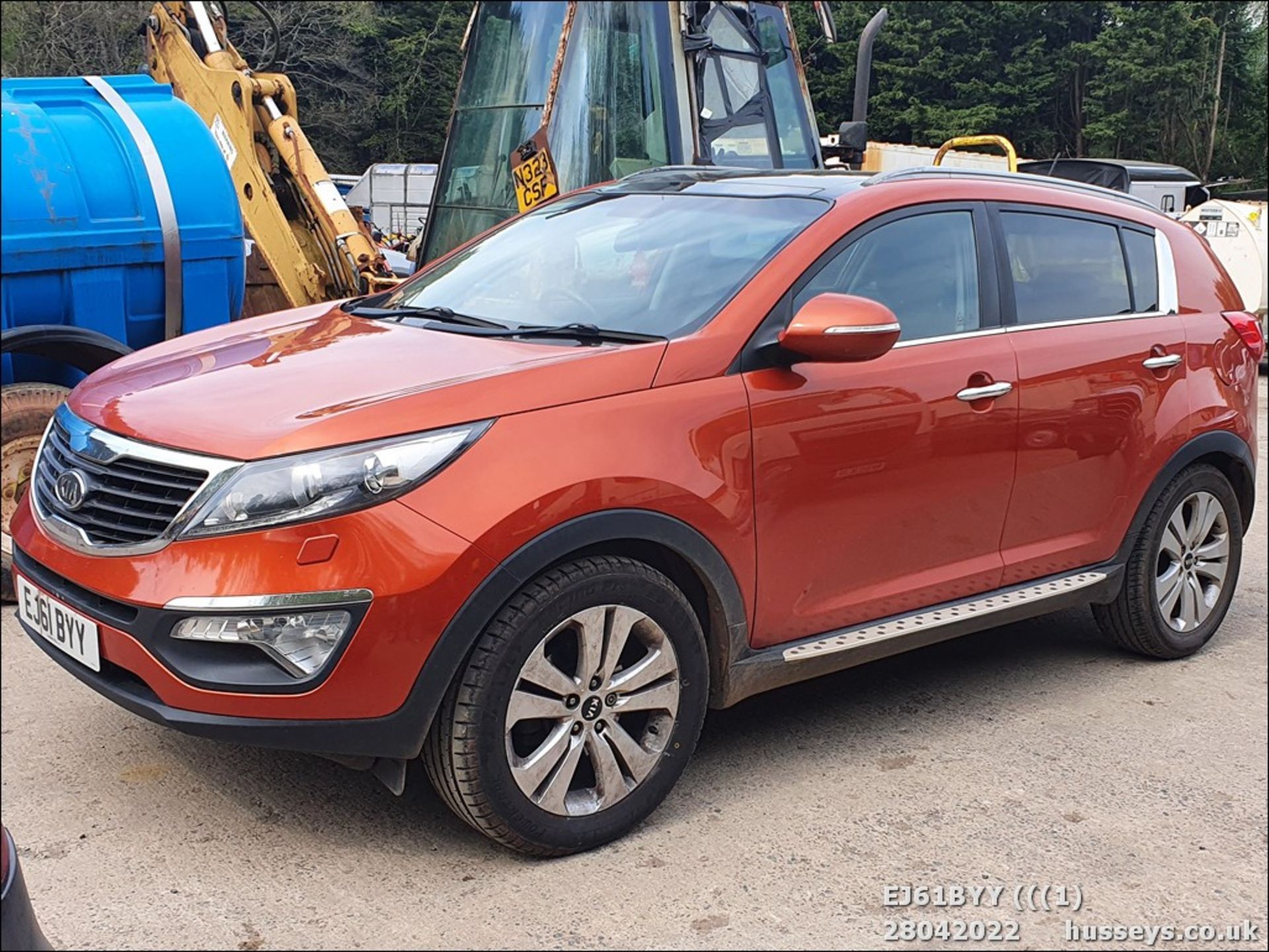 11/61 KIA SPORTAGE 3 SAT NAV CRDI - 1685cc 5dr Estate (Orange, 192k)