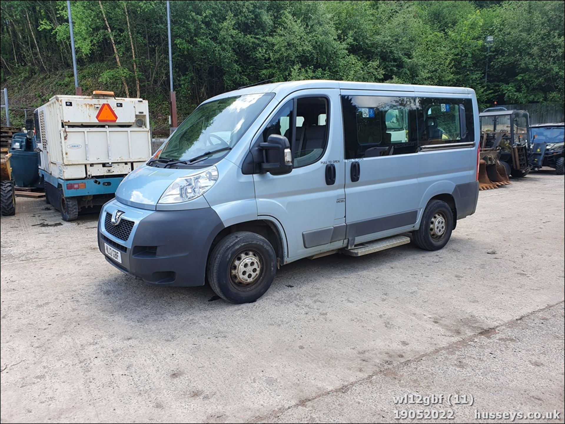 12/12 PEUGEOT BOXER 333 L1H1 HDI - 2198cc 5dr MPV (Blue) - Image 11 of 46