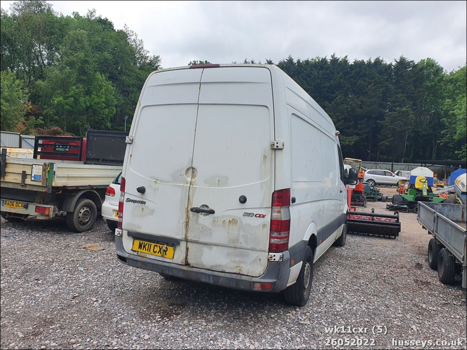 11/11 MERCEDES-BENZ SPRINTER 313 CDI - 2143cc 5dr Van (White) - Image 5 of 16