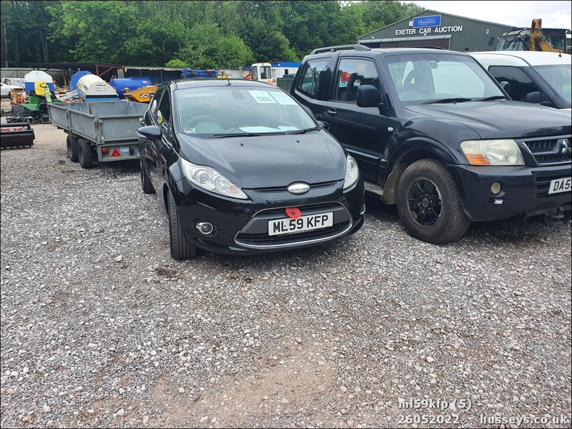 09/59 FORD FIESTA ZETEC 95 - 1388cc 5dr Hatchback (Black) - Image 5 of 24