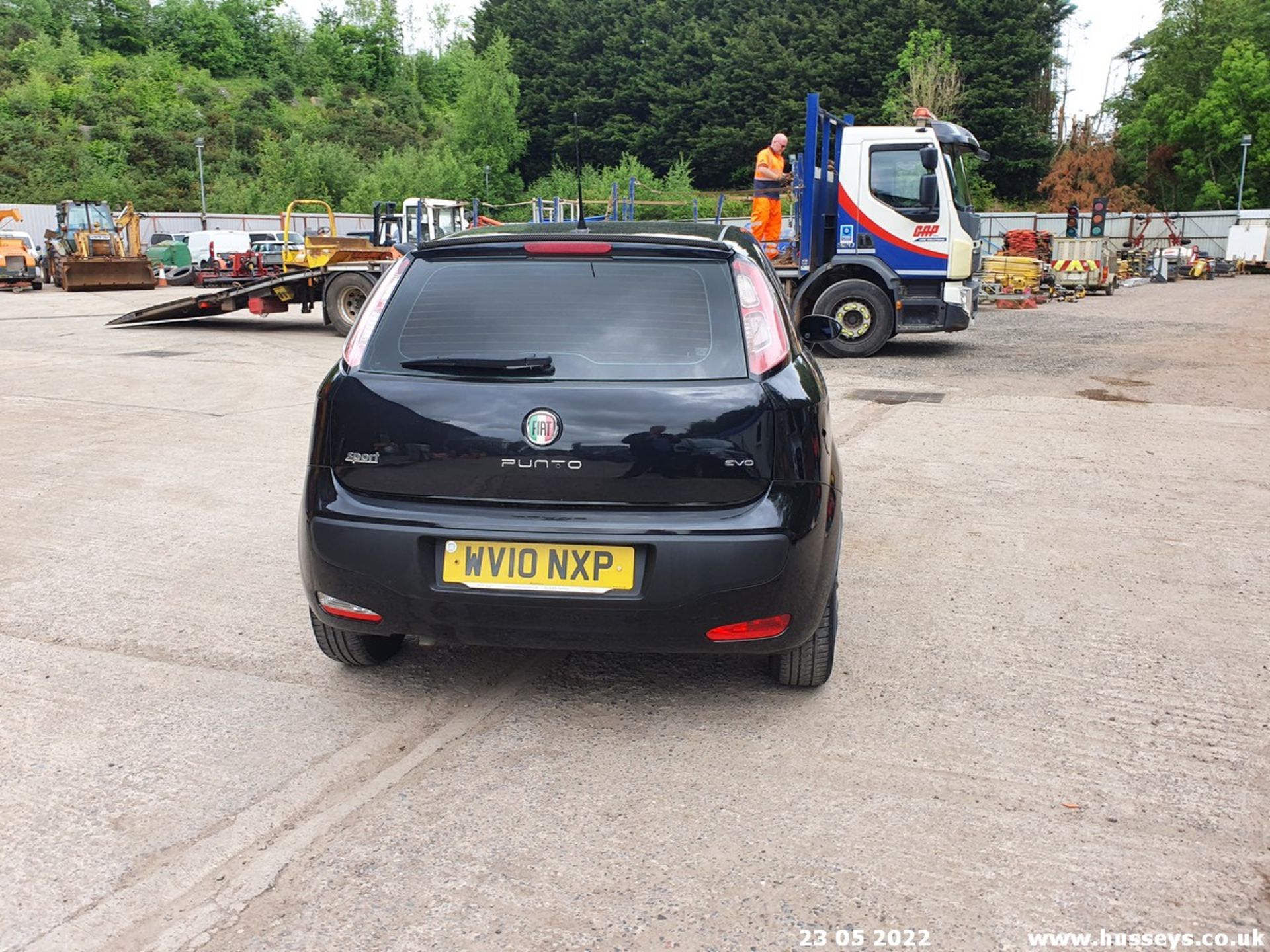 10/10 FIAT PUNTO EVO ACTIVE - 1368cc 3dr Hatchback (Black, 84k) - Image 23 of 56