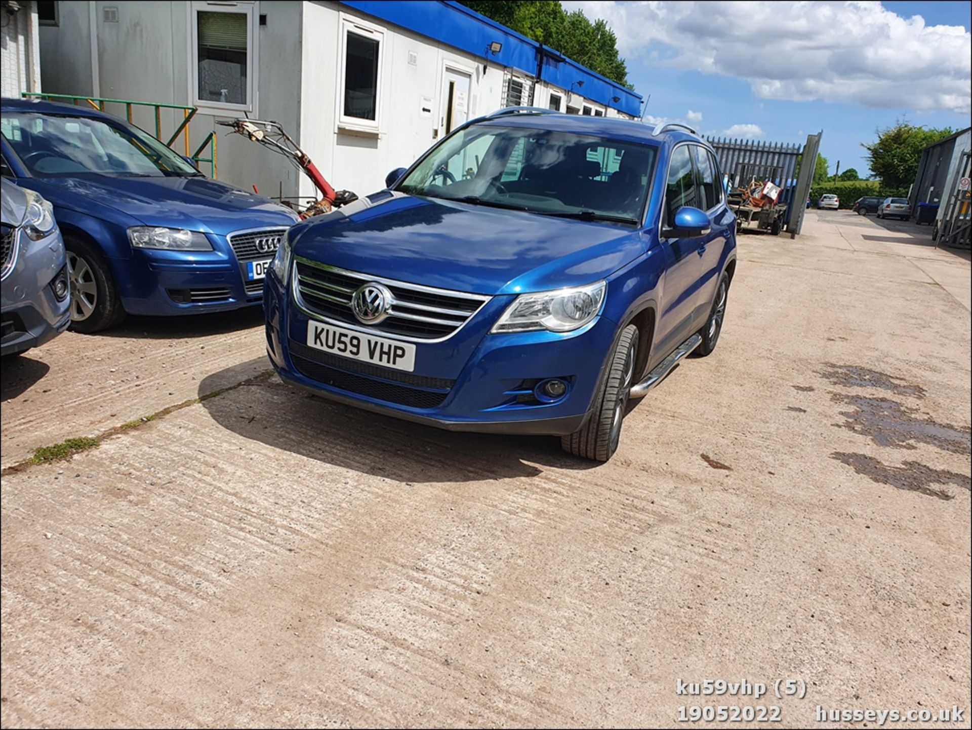 09/59 VOLKSWAGEN TIGUAN SPORT TDI - 1968cc 5dr Estate (Blue, 156k) - Image 5 of 46