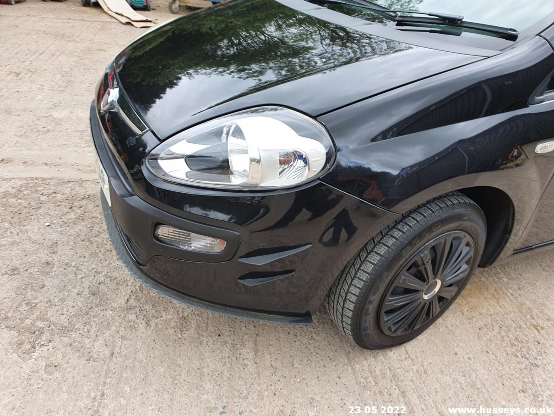 10/10 FIAT PUNTO EVO ACTIVE - 1368cc 3dr Hatchback (Black, 84k) - Image 45 of 56