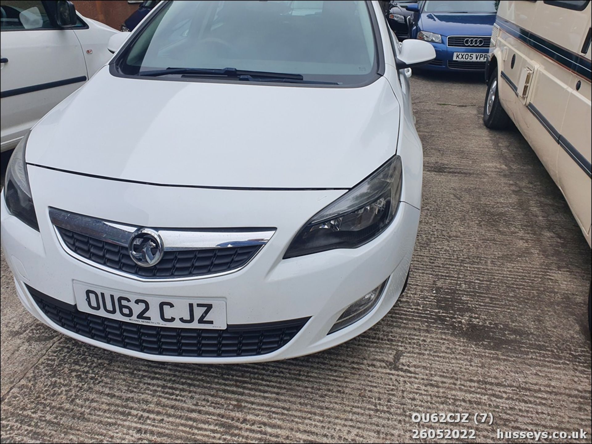 12/62 VAUXHALL ASTRA ES CDTI ECOFLEX - 1248cc 5dr Hatchback (White) - Image 7 of 30