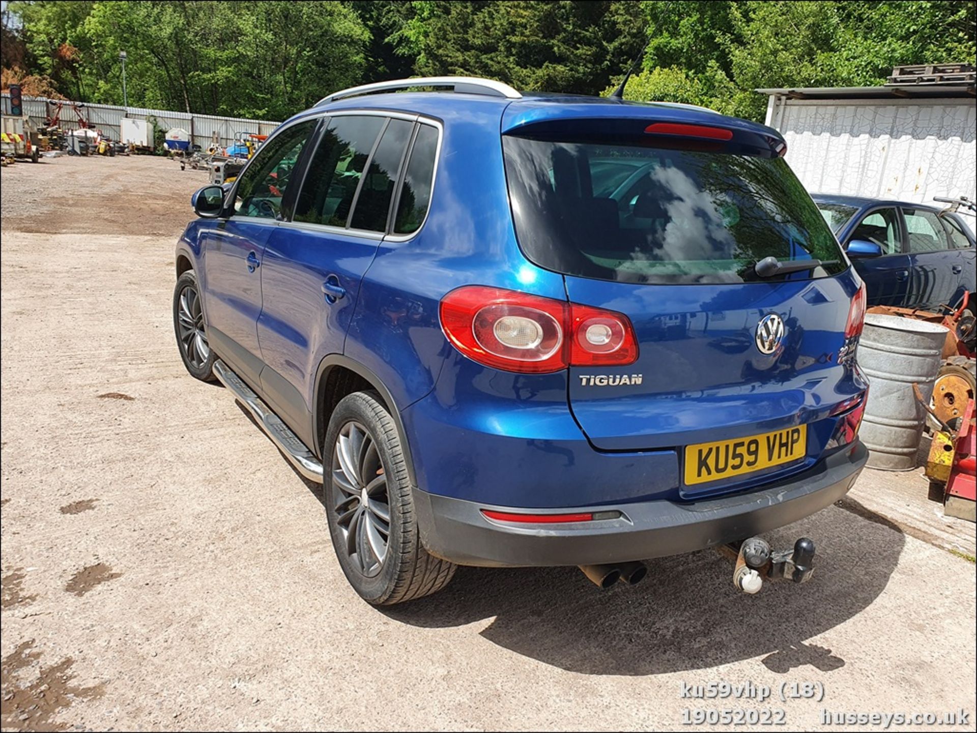 09/59 VOLKSWAGEN TIGUAN SPORT TDI - 1968cc 5dr Estate (Blue, 156k) - Image 18 of 46