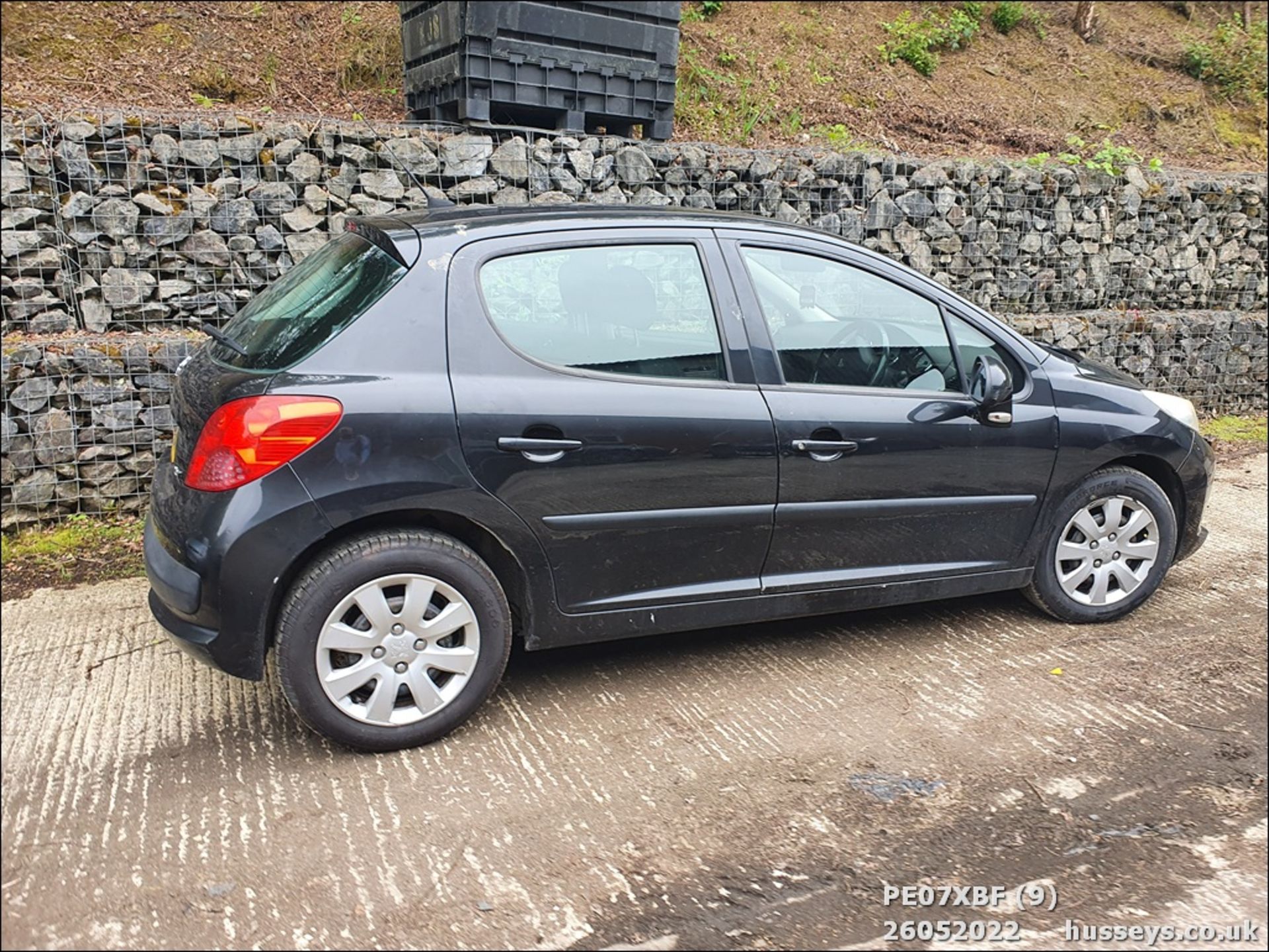 07/07 PEUGEOT 207 SPORT 87 - 1360cc 5dr Hatchback (Black) - Image 9 of 31