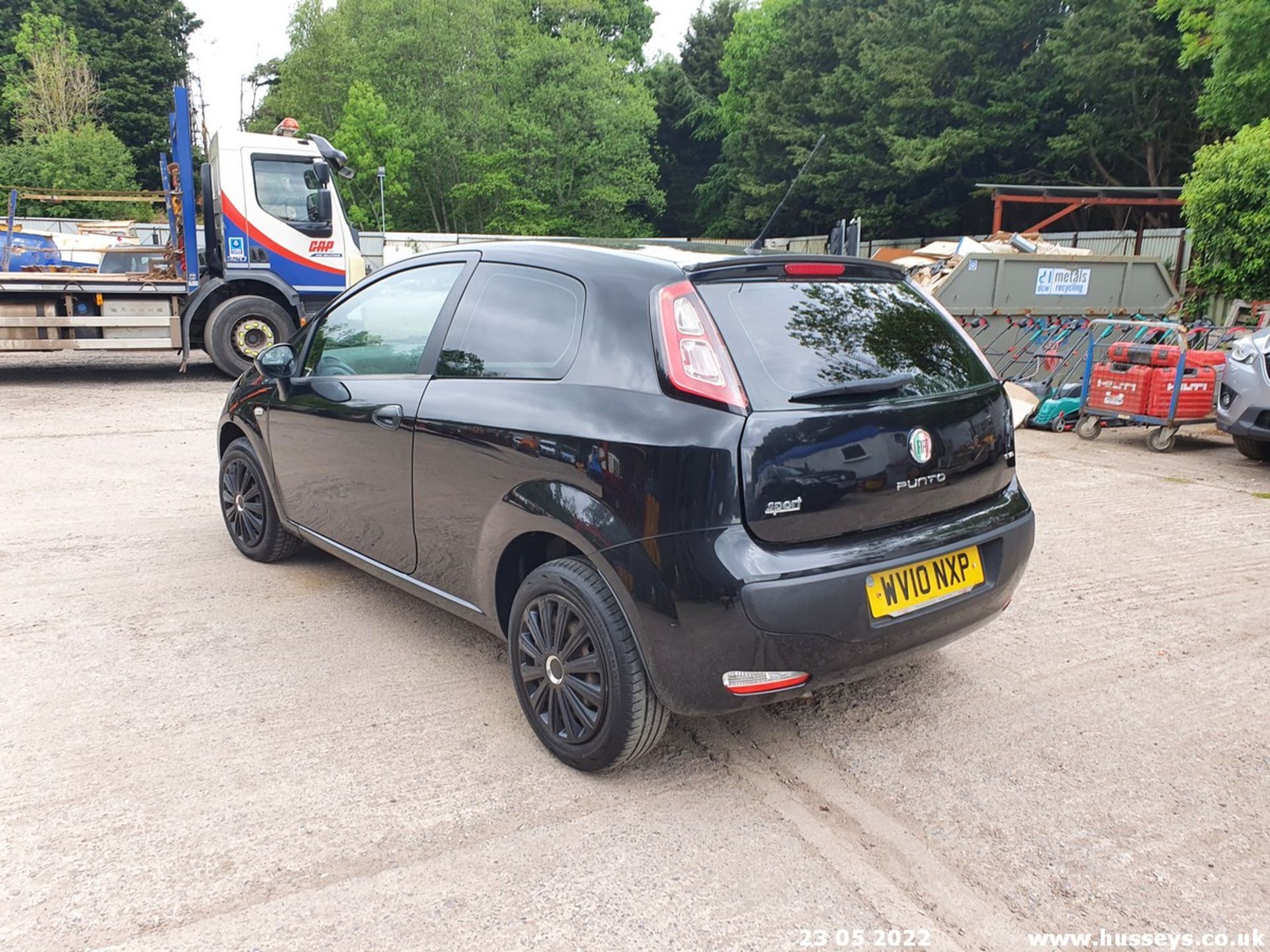 10/10 FIAT PUNTO EVO ACTIVE - 1368cc 3dr Hatchback (Black, 84k) - Image 19 of 56