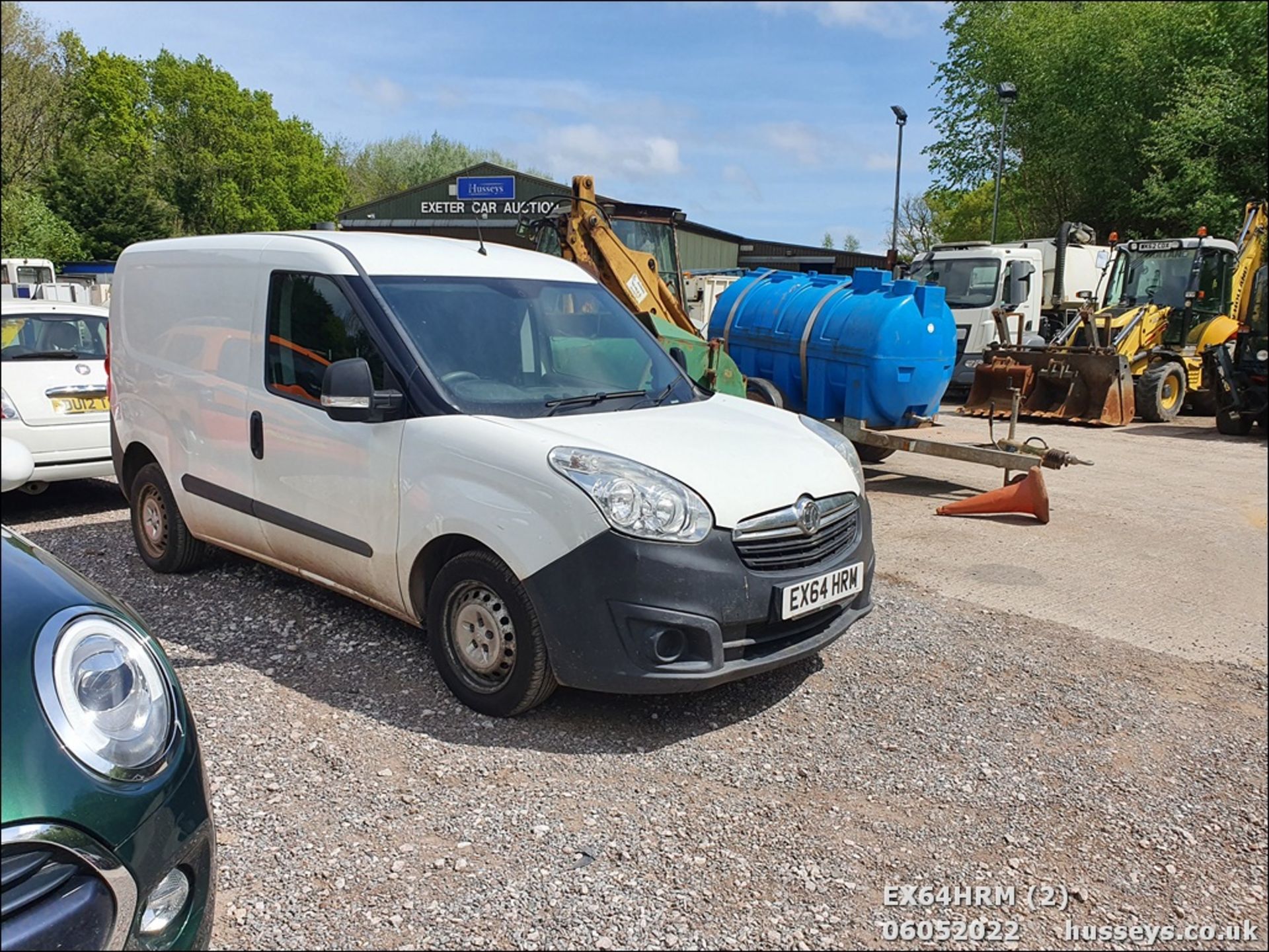 14/64 VAUXHALL COMBO 2000 L1H1 CDTI SS E - 1248cc 5dr Van (White, 127k) - Image 2 of 21