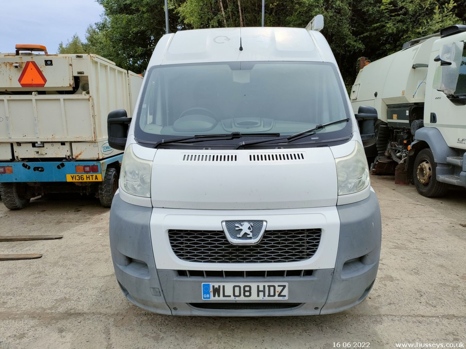 08/08 PEUGEOT BOXER 333 MWB - 2198cc 5dr Van (White, 42k) - Image 3 of 21