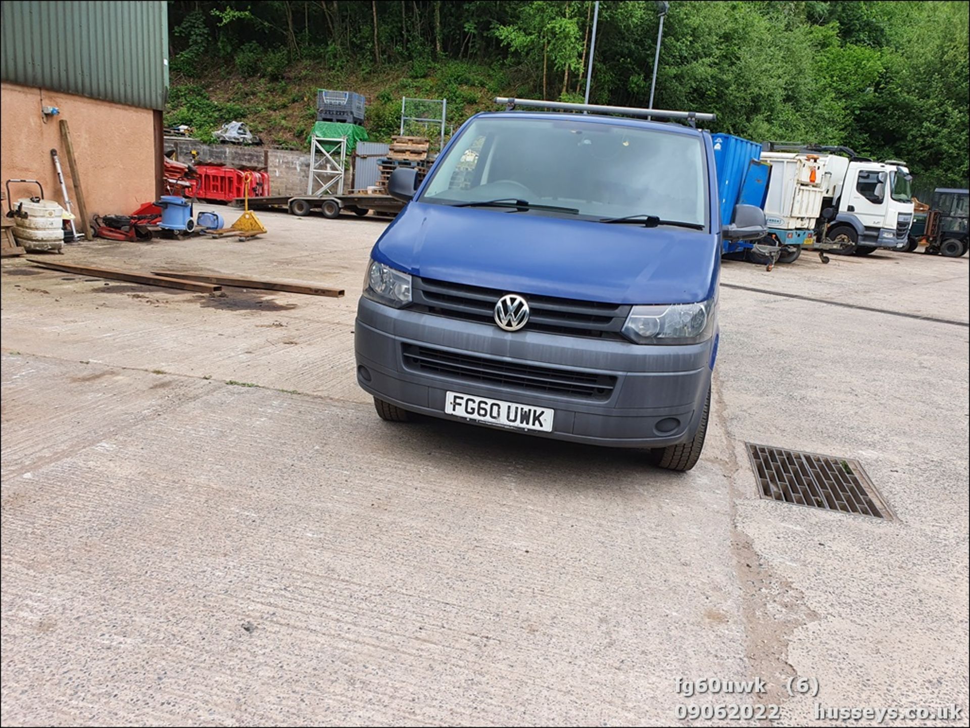 11/60 VOLKSWAGEN TRANSPORTER T32 102 TDI LWB - 1968cc 5dr Van (Blue) - Image 35 of 54