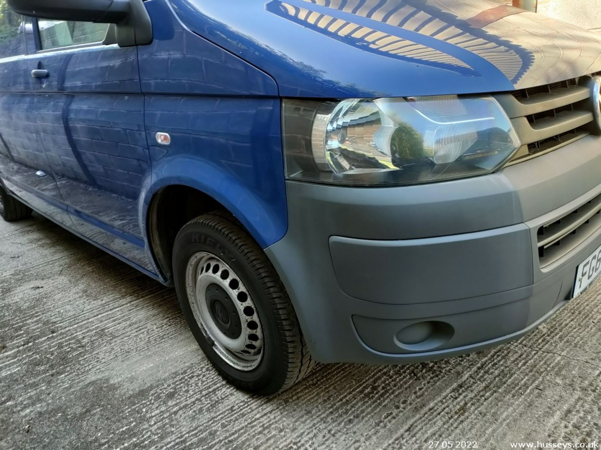 11/60 VOLKSWAGEN TRANSPORTER T32 102 TDI LWB - 1968cc 5dr Van (Blue) - Image 11 of 54