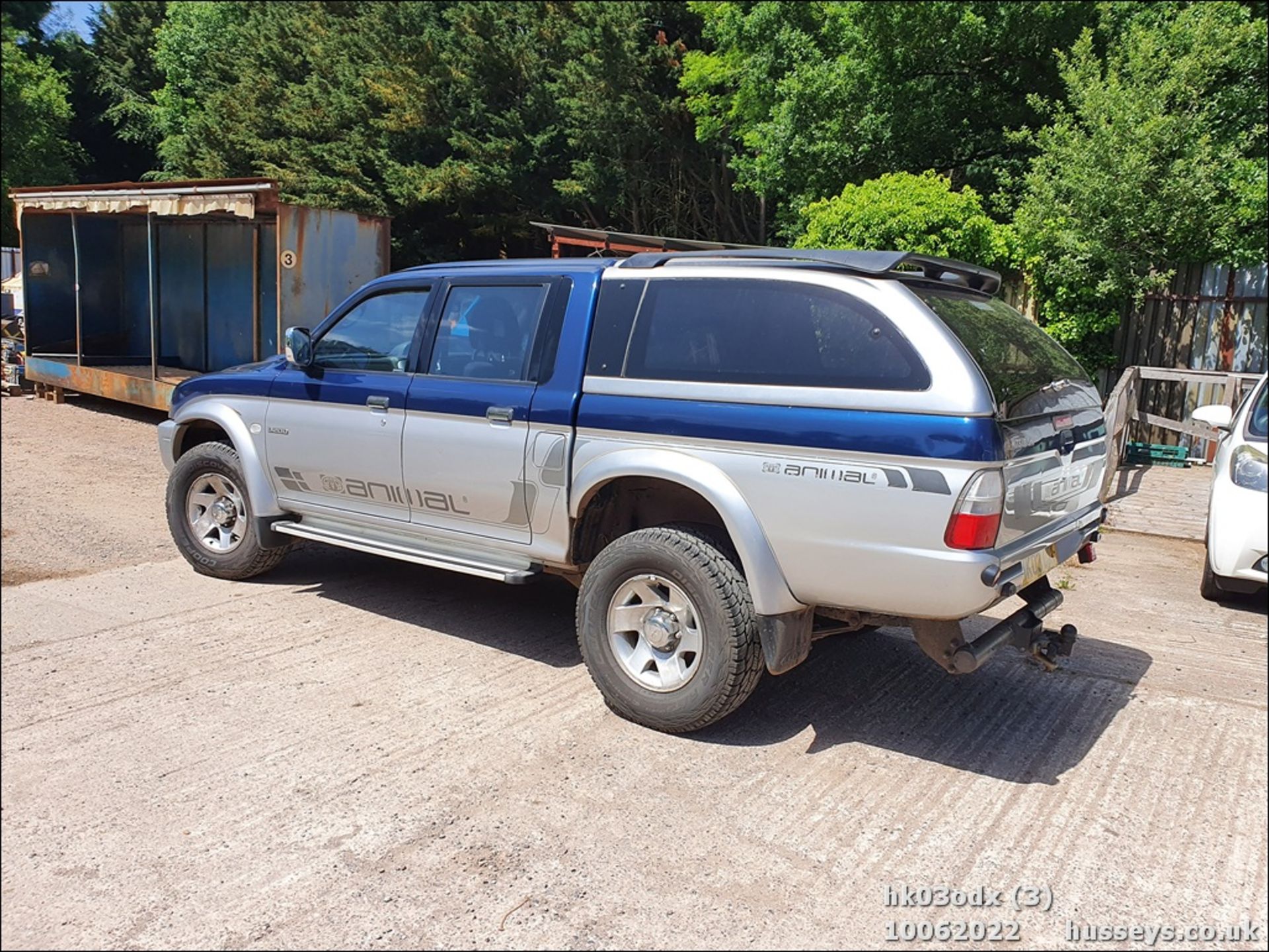 03/03 MITSUBISHI L200 ANIMAL LWB 4WD - 2477cc 2dr 4x4 (Blue/silver, 91k) - Image 4 of 29