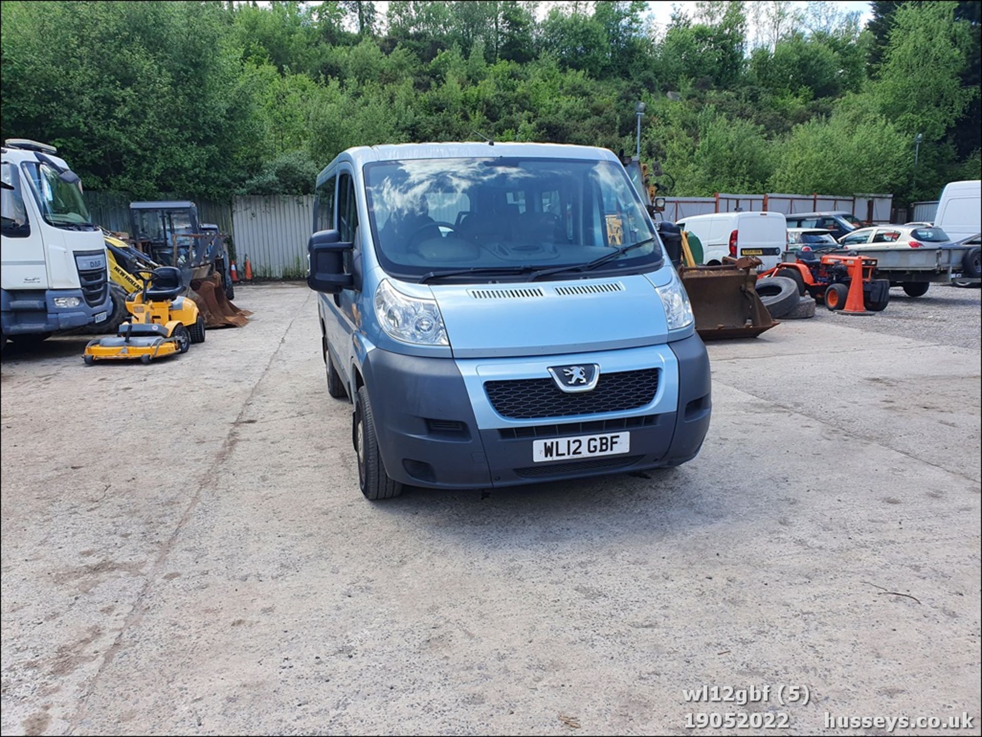 12/12 PEUGEOT BOXER 333 L1H1 HDI - 2198cc 5dr MPV (Blue) - Image 5 of 46