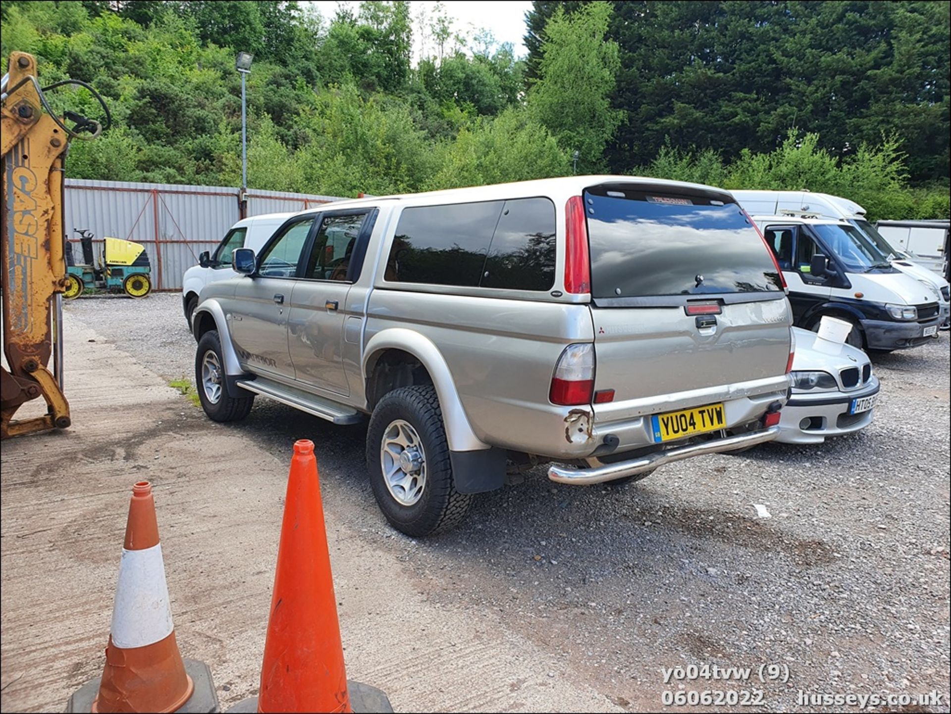 04/04 MITSUBISHI L200 WARRIOR LWB - 2477cc 2dr 4x4 (Silver, 140k) - Image 10 of 33